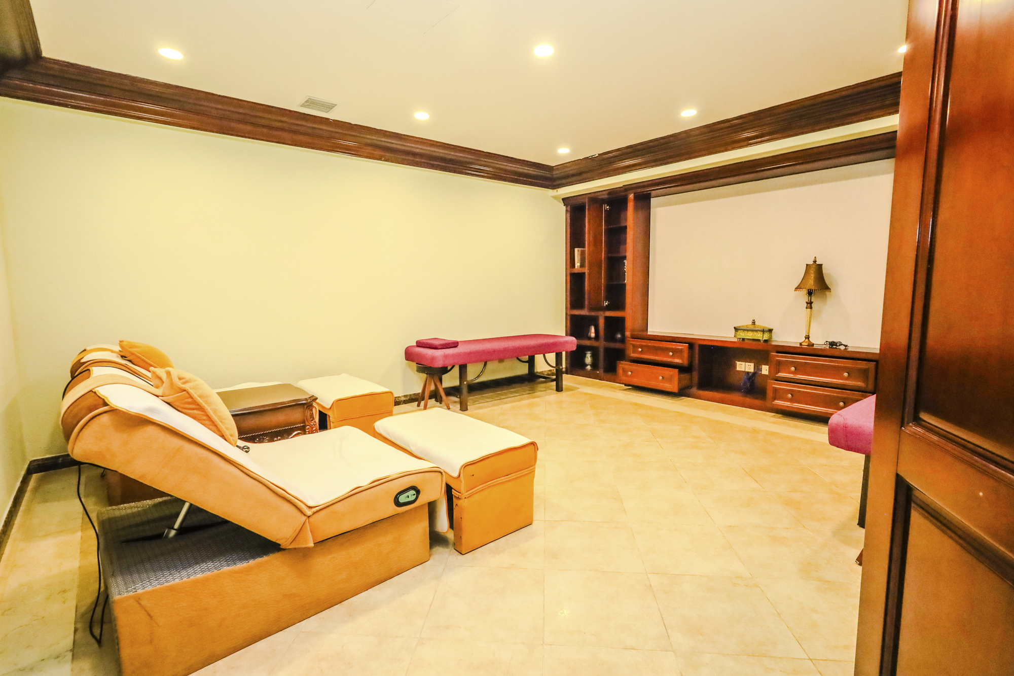 绿城青竹园 8室3厅7卫 1699.0万 绿城青竹园 8室3厅7卫 1699.0万其他