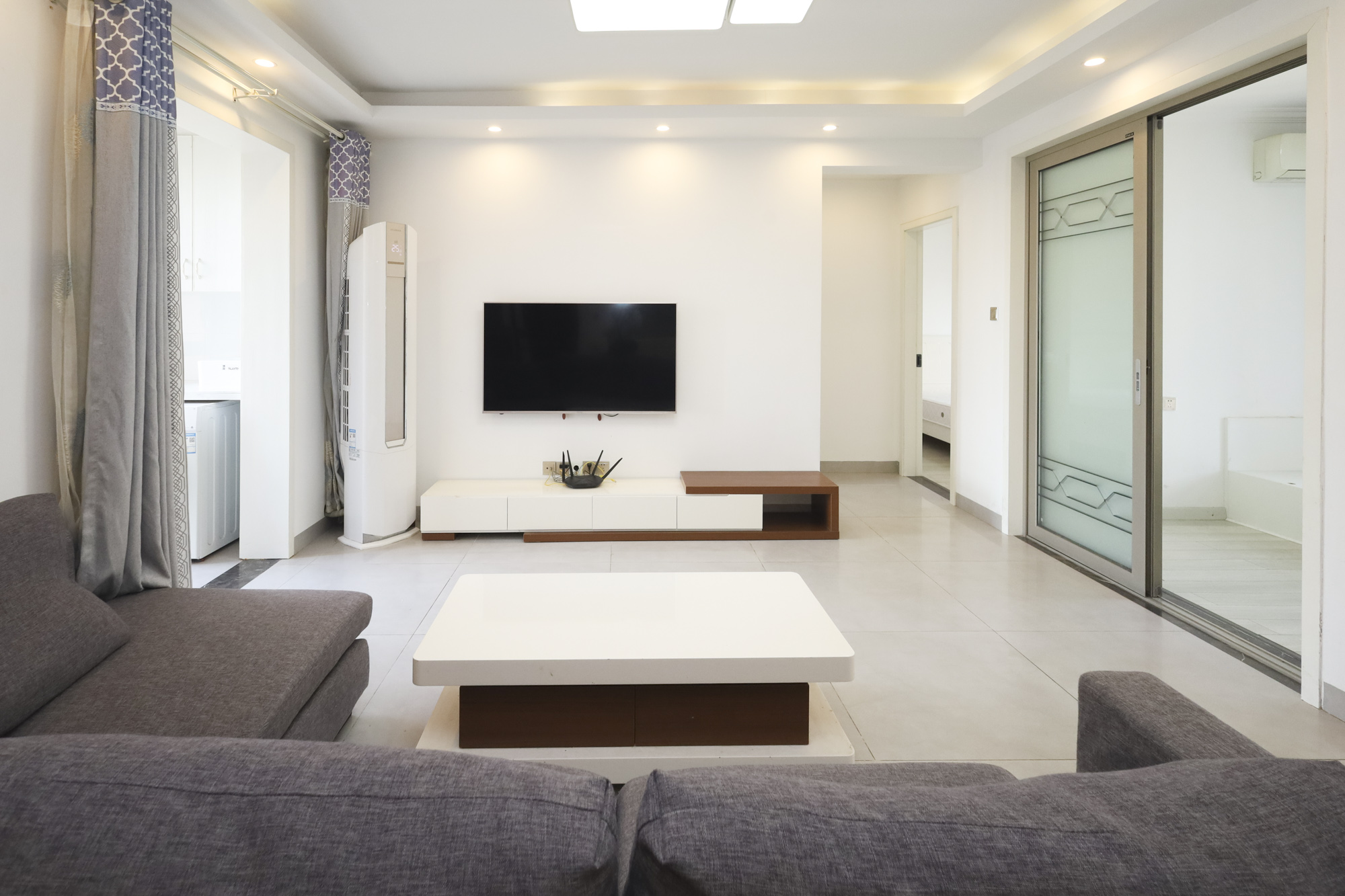 钱隆世家 3室2厅1卫 65.0万 钱隆世家 3室2厅1卫 65.0万客厅