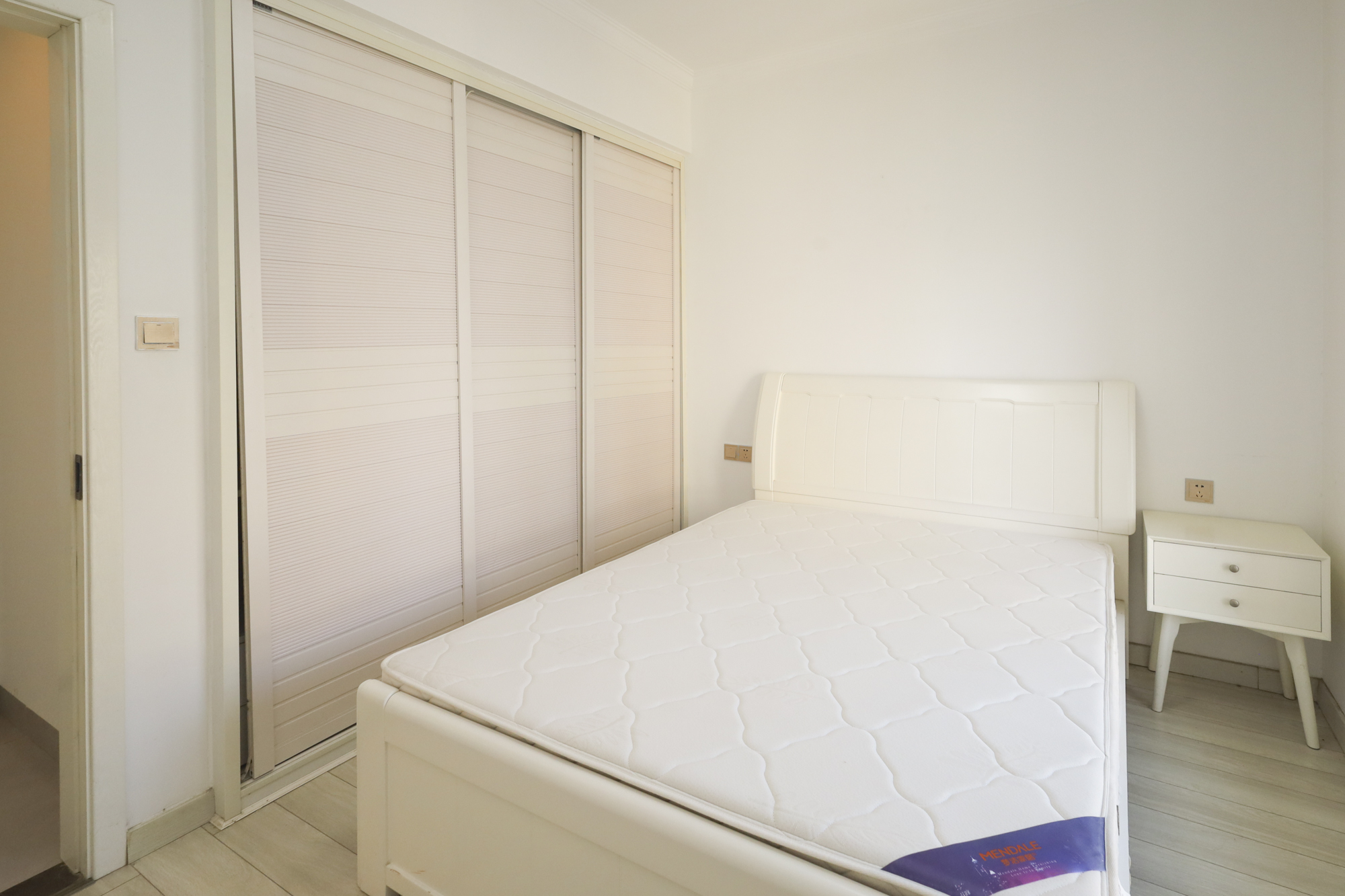 钱隆世家 3室2厅1卫 65.0万 钱隆世家 3室2厅1卫 65.0万卧室