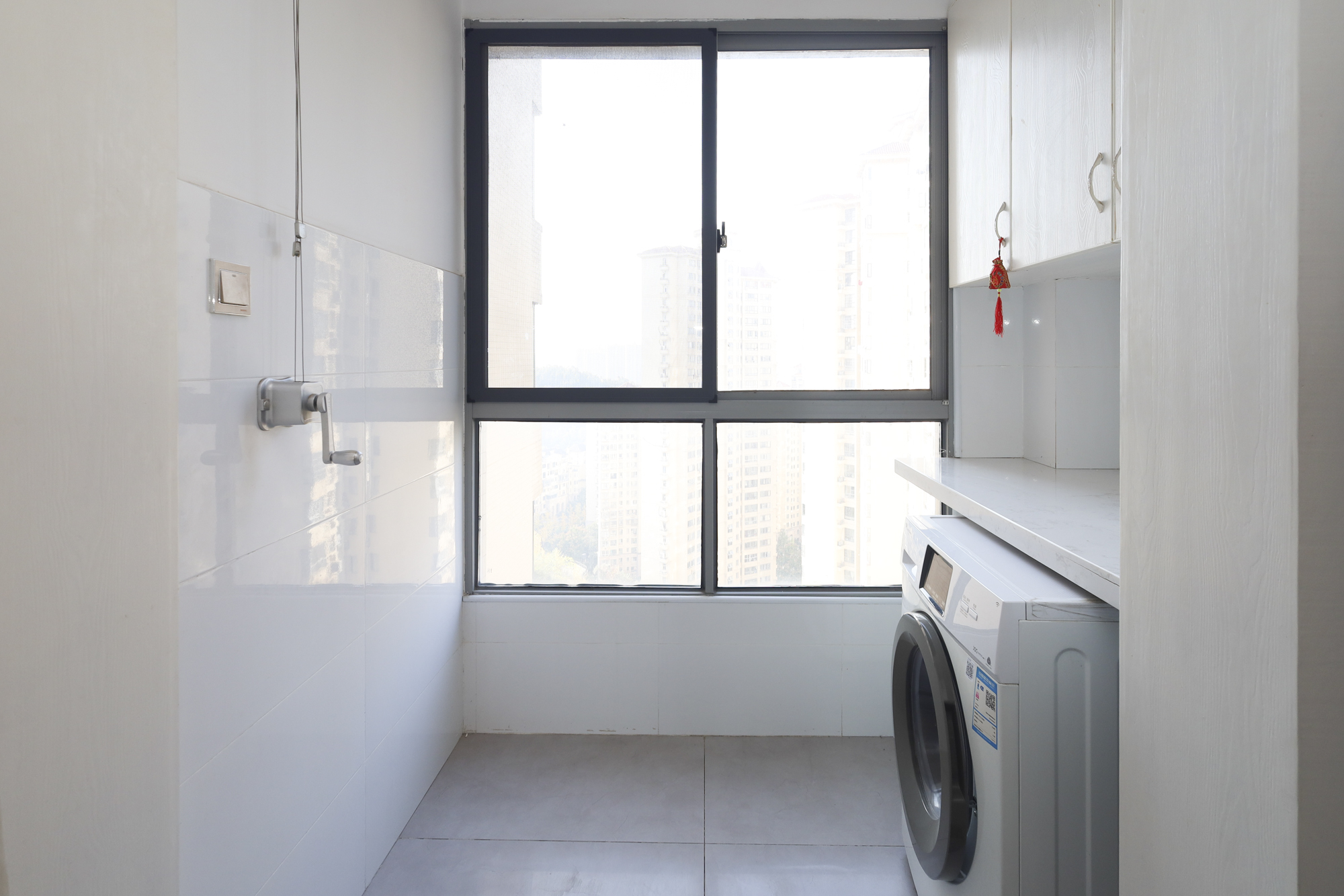 钱隆世家 3室2厅1卫 65.0万 钱隆世家 3室2厅1卫 65.0万阳台