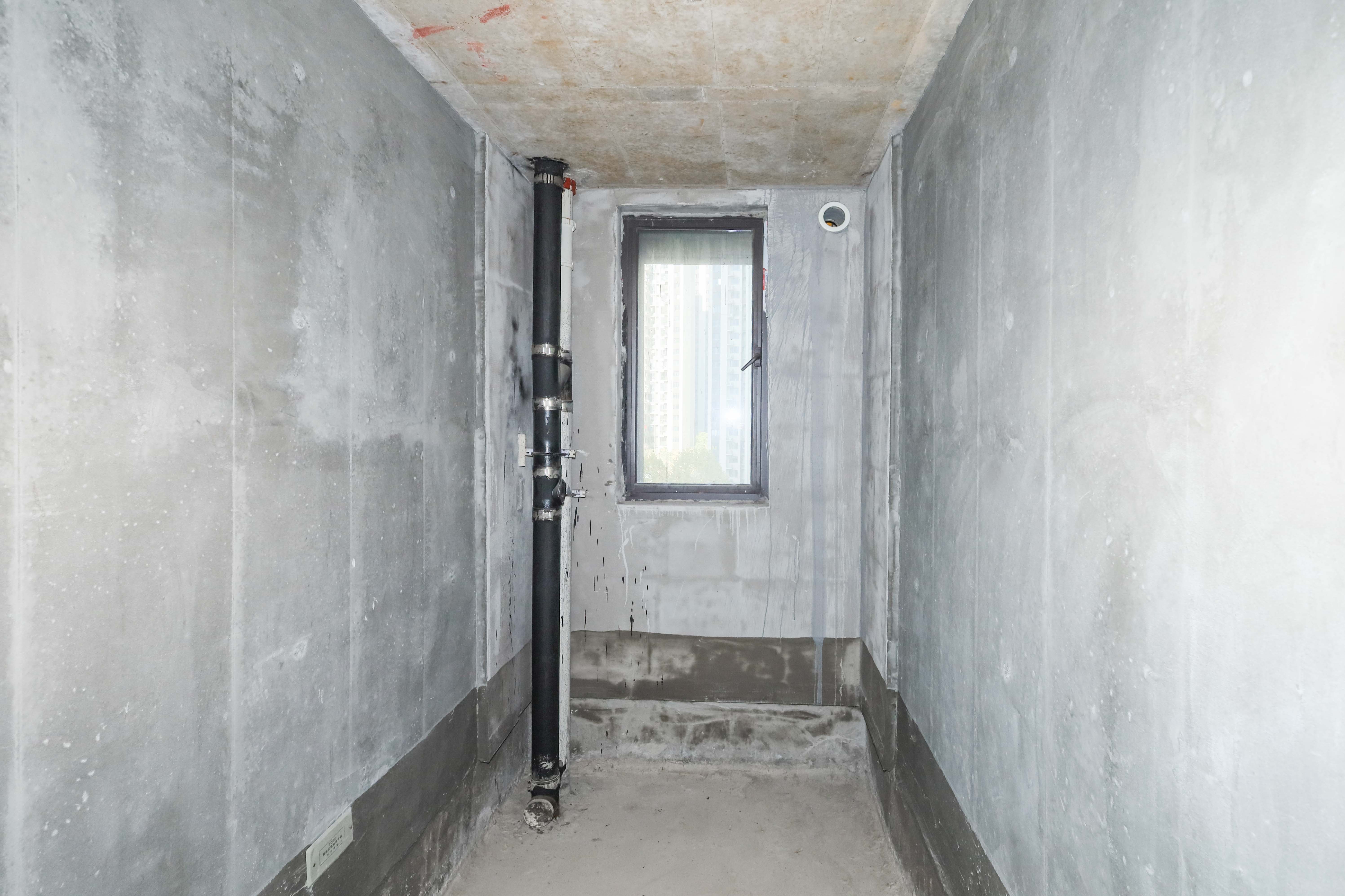 建发央著  4室2厅2卫   238.00万卫生间