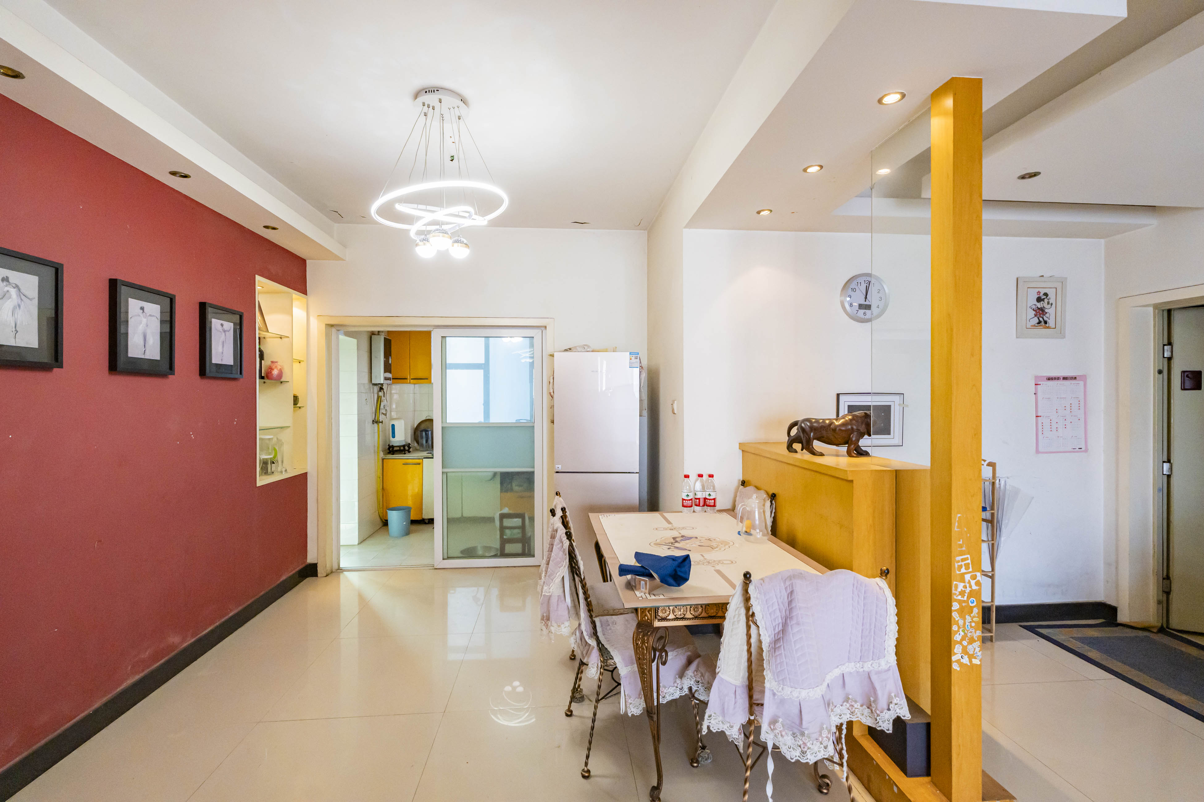 锦绣华天 3室2厅2卫 120.0万 锦绣华天 3室2厅2卫 120.0万客厅