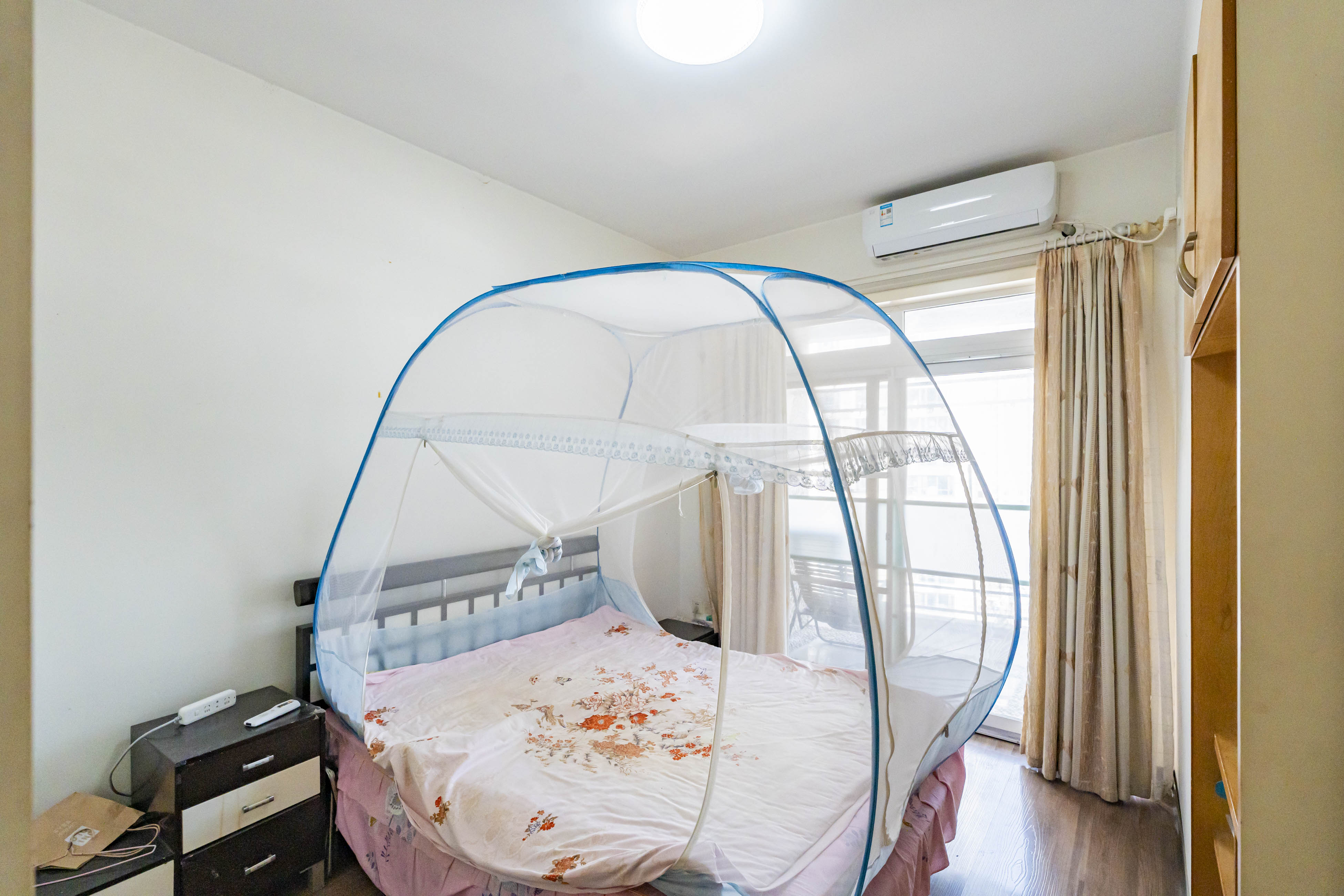 锦绣华天 3室2厅2卫 120.0万 锦绣华天 3室2厅2卫 120.0万卧室