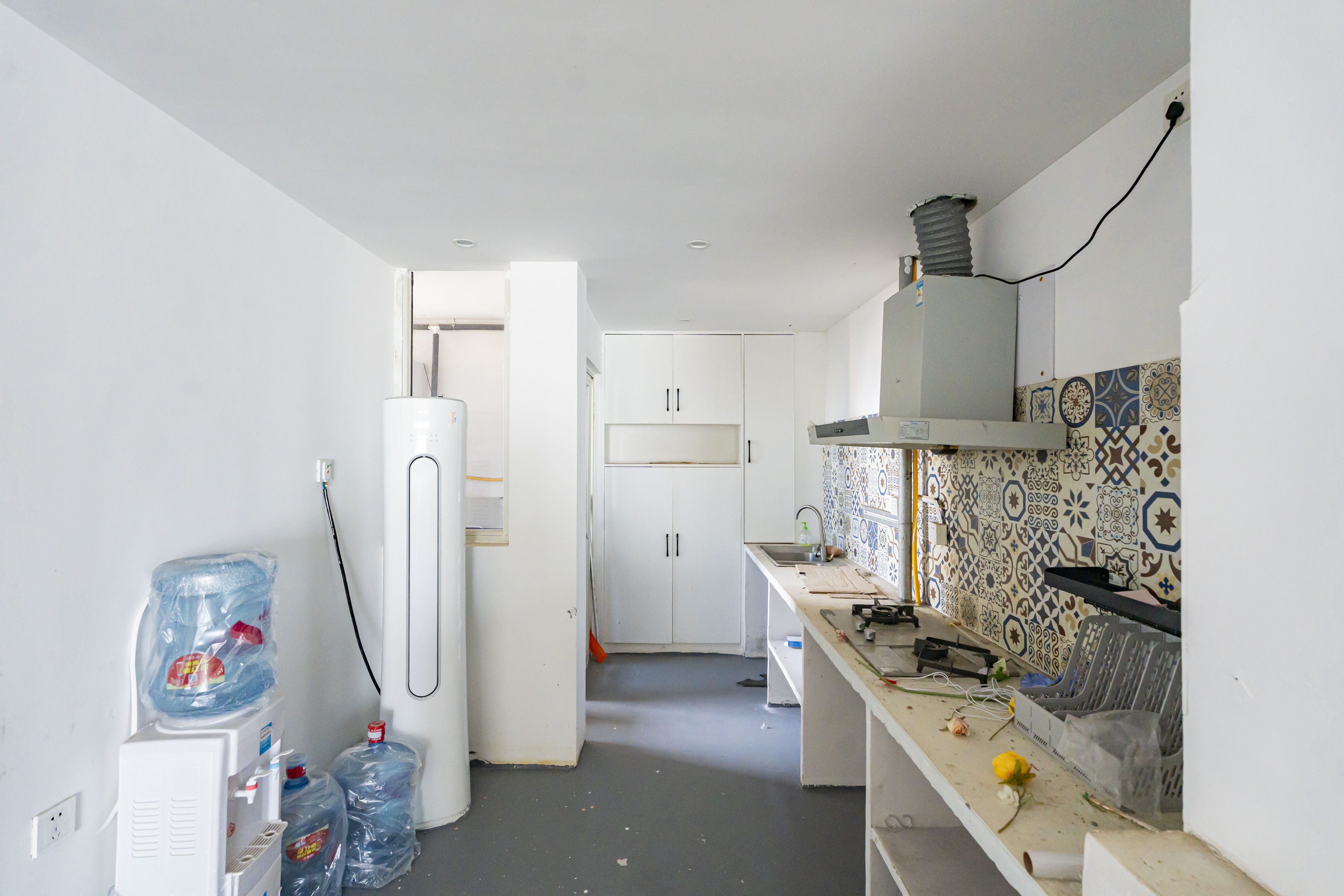 金色屋顶  4室2厅3卫    245.0万 金色屋顶  4室2厅3卫    245.0万厨房