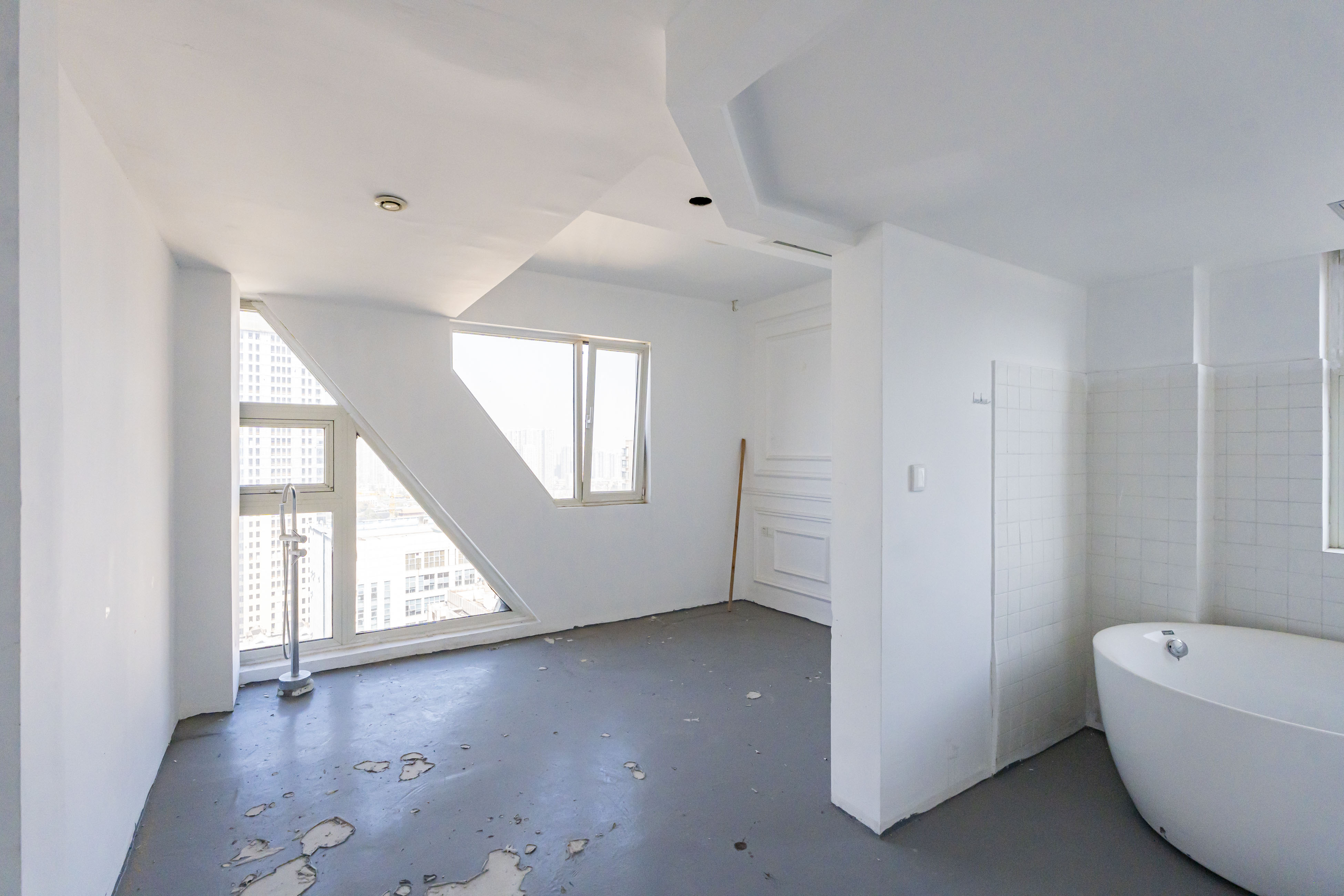 金色屋顶  4室2厅3卫    245.0万 金色屋顶  4室2厅3卫    245.0万卧室