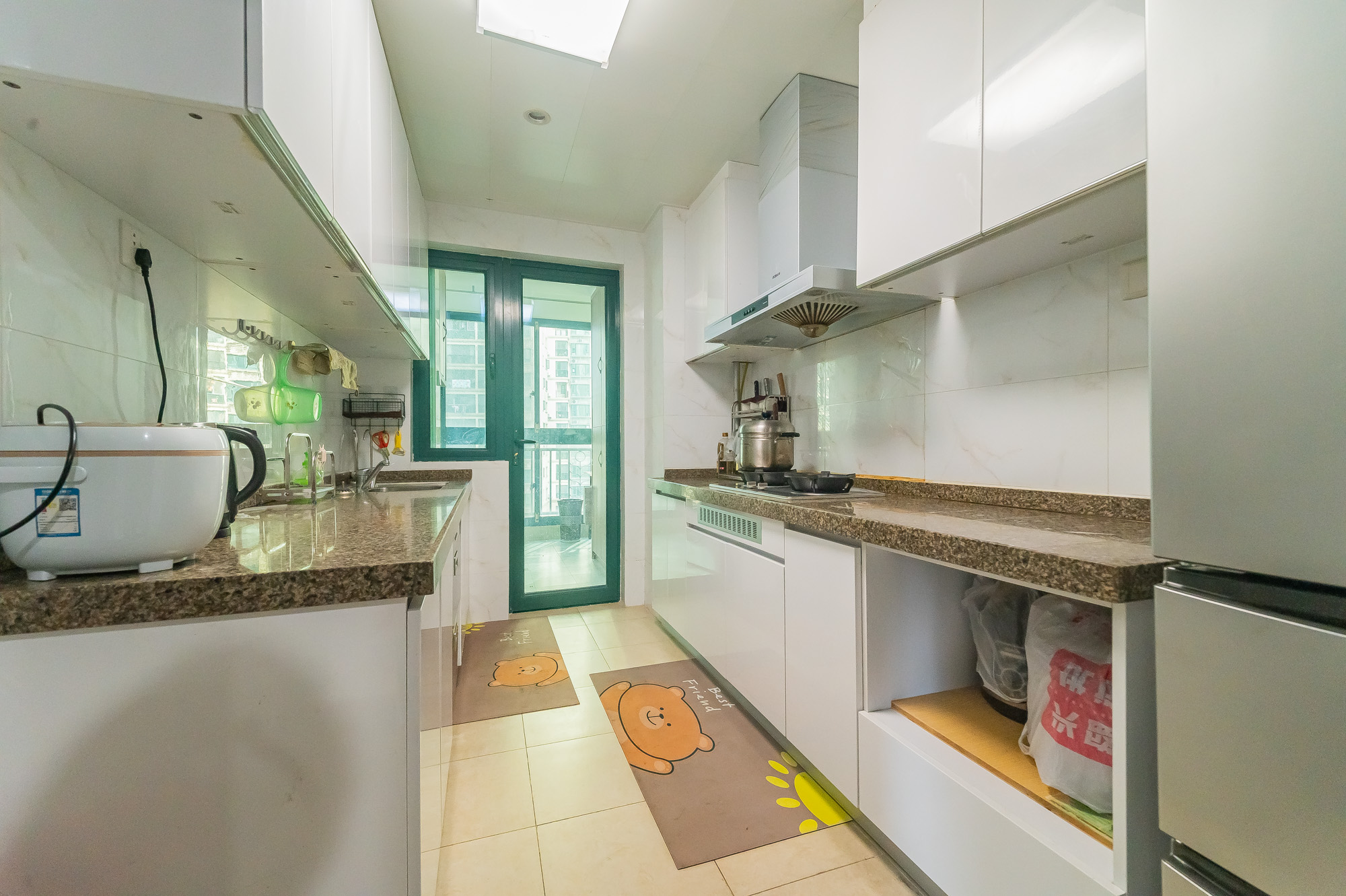 恒大翡翠华庭 3室2厅2卫 108.0万 恒大翡翠华庭 3室2厅2卫 108.0万厨房