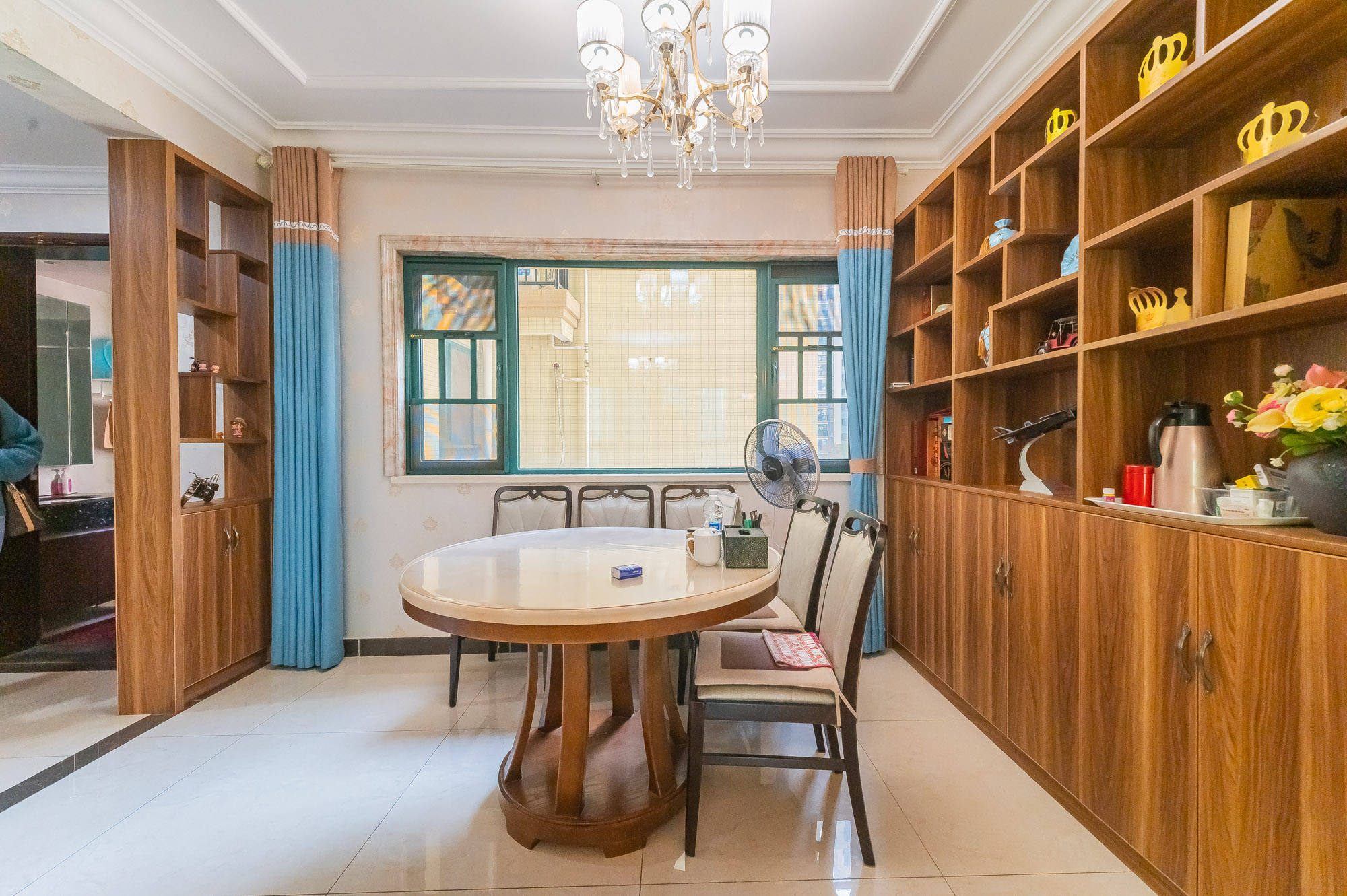 恒大翡翠华庭 3室2厅2卫 108.0万 恒大翡翠华庭 3室2厅2卫 108.0万客厅