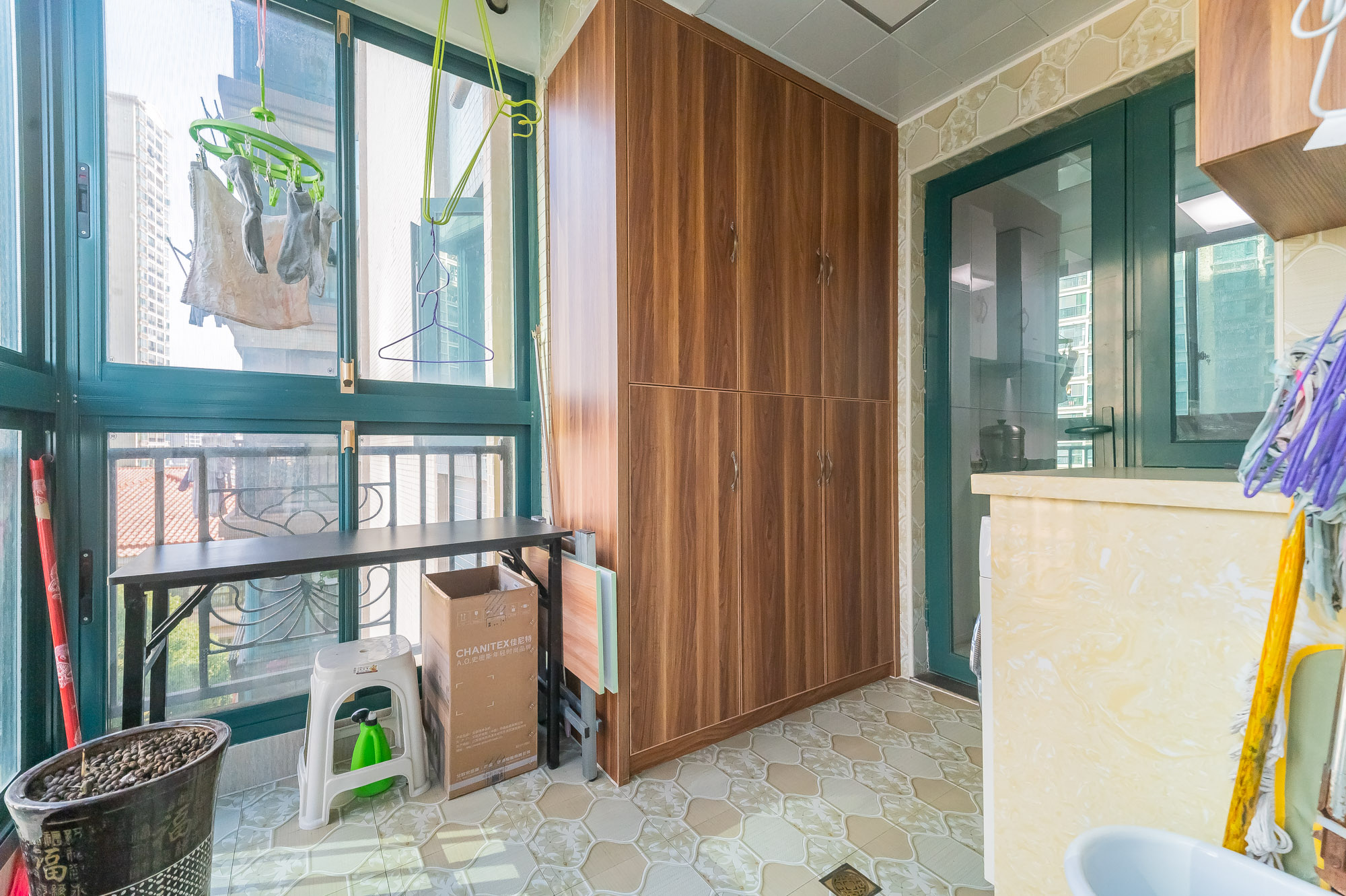 恒大翡翠华庭 3室2厅2卫 108.0万 恒大翡翠华庭 3室2厅2卫 108.0万阳台