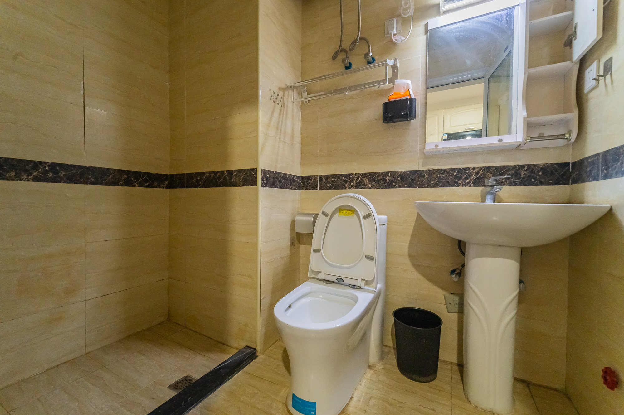 博雅例外 1室1厅1卫 28.8万 博雅例外 1室1厅1卫 28.8万卫生间