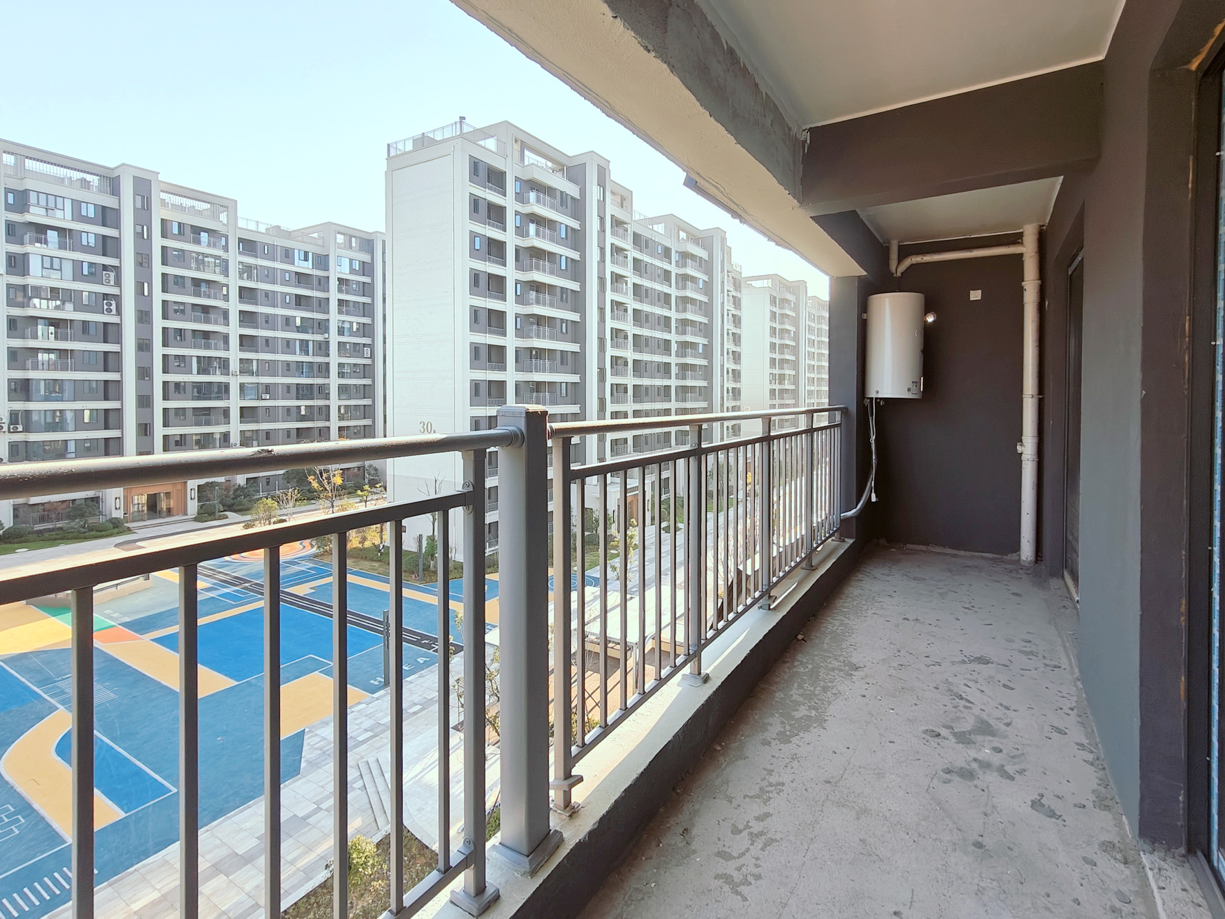 澳海云湘赋  4室2厅2卫    80.0万 澳海云湘赋  4室2厅2卫    80.0万阳台