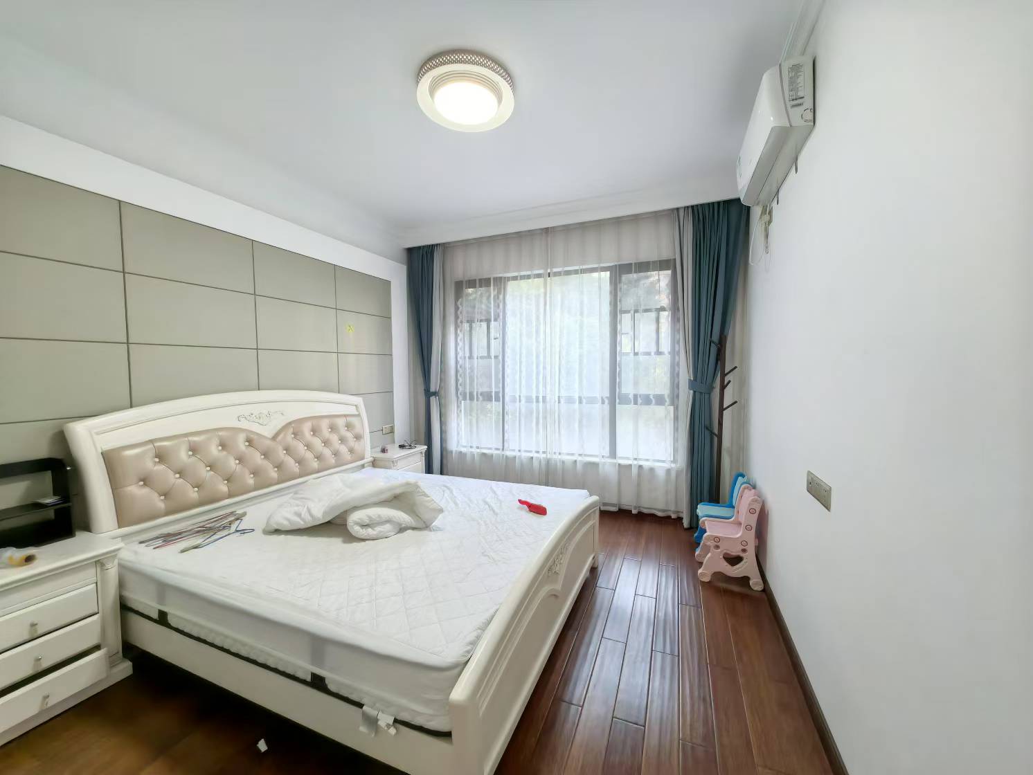 逸都花园 4室2厅2卫 70.0万 逸都花园 4室2厅2卫 70.0万室内图