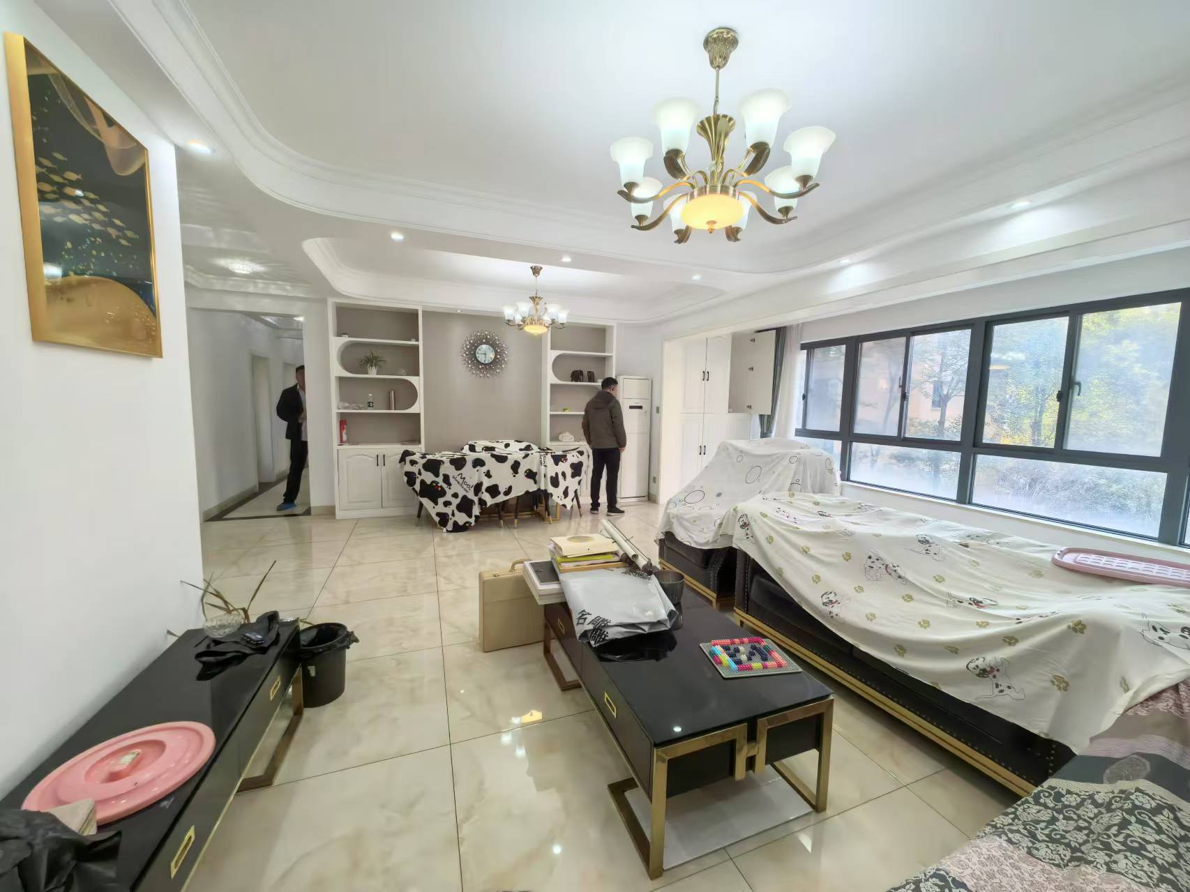 逸都花园 4室2厅2卫 70.0万 逸都花园 4室2厅2卫 70.0万室内图