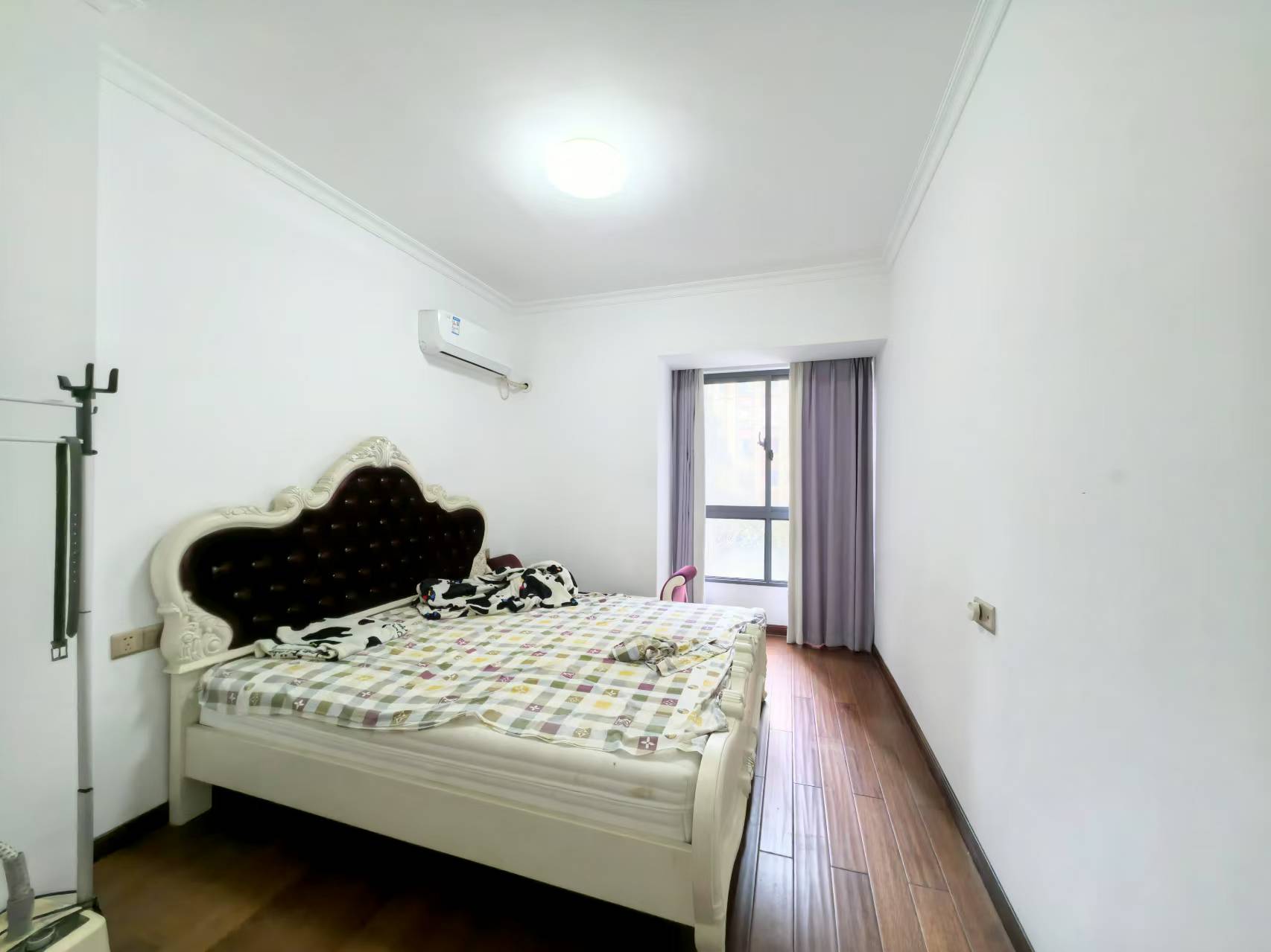 逸都花园 4室2厅2卫 70.0万 逸都花园 4室2厅2卫 70.0万室内图