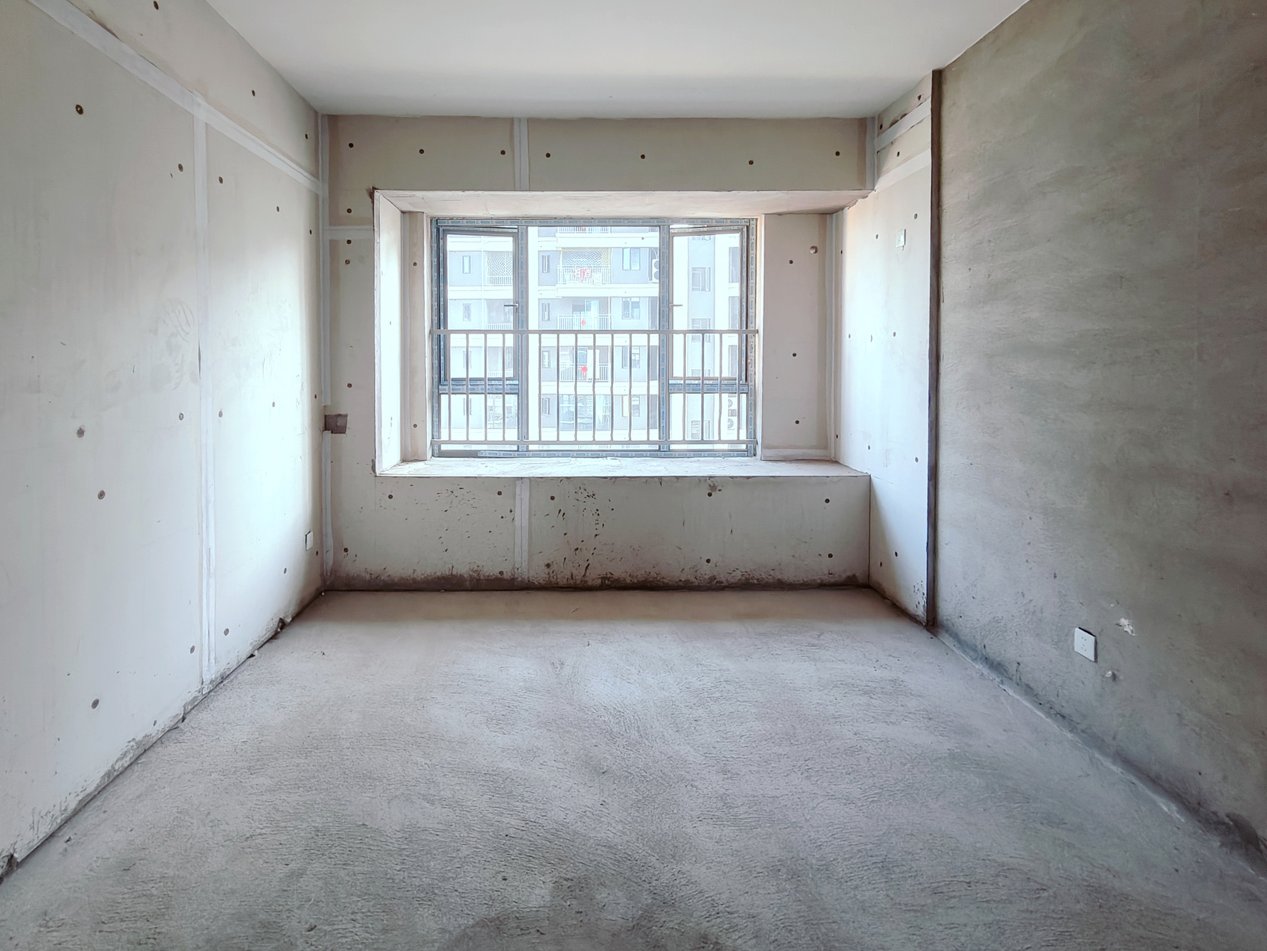 澳海云湘赋  4室2厅2卫    85.0万 澳海云湘赋  4室2厅2卫    85.0万其他