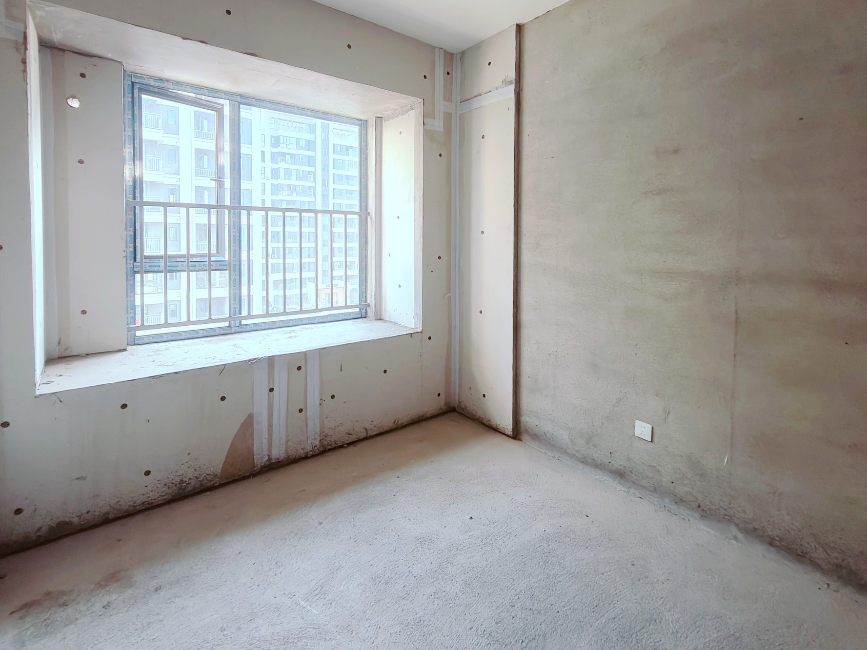 澳海云湘赋  4室2厅2卫    85.0万 澳海云湘赋  4室2厅2卫    85.0万其他