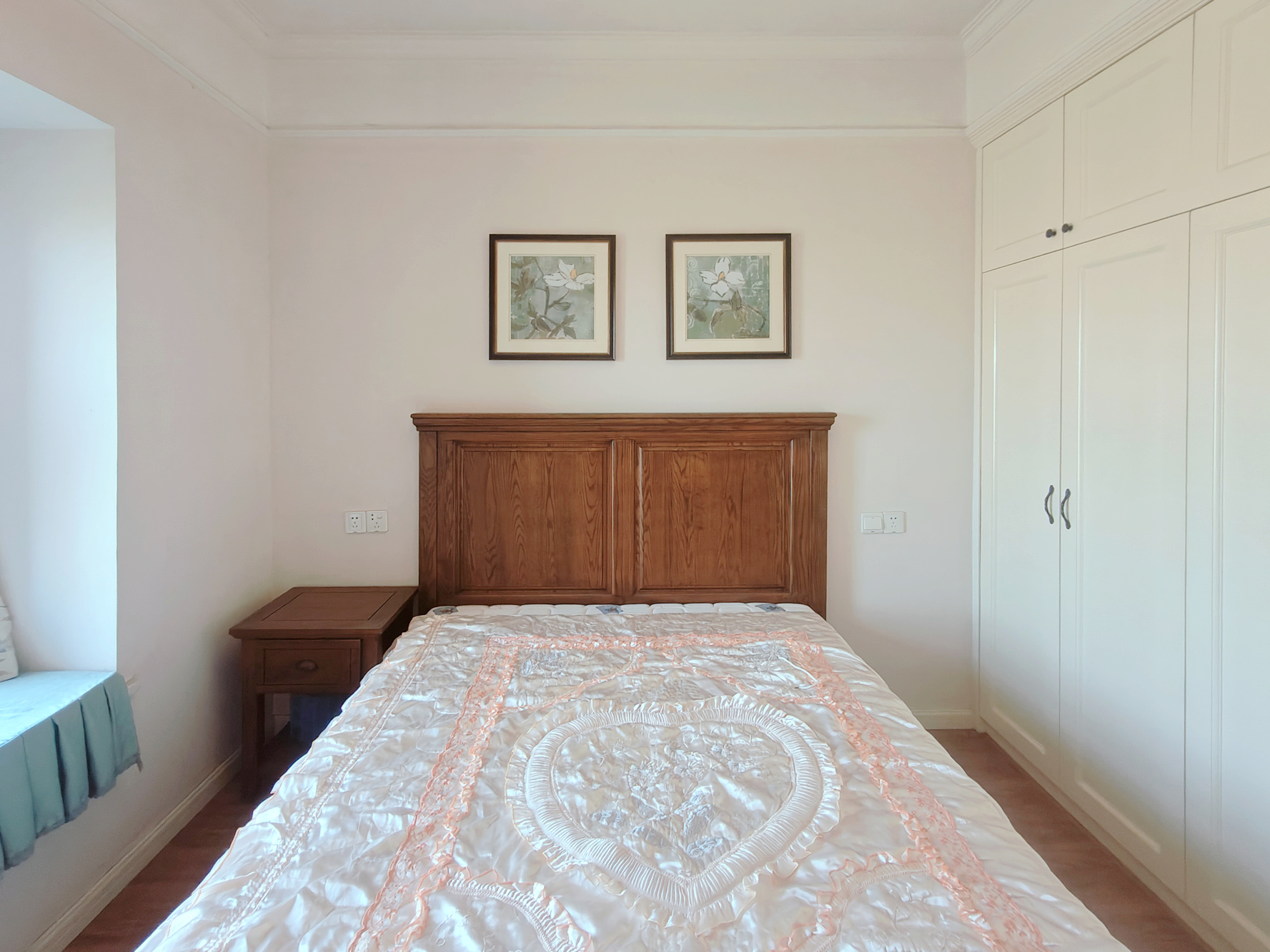 高域自然城 4室2厅2卫 86.8万 高域自然城 4室2厅2卫 86.8万卧室