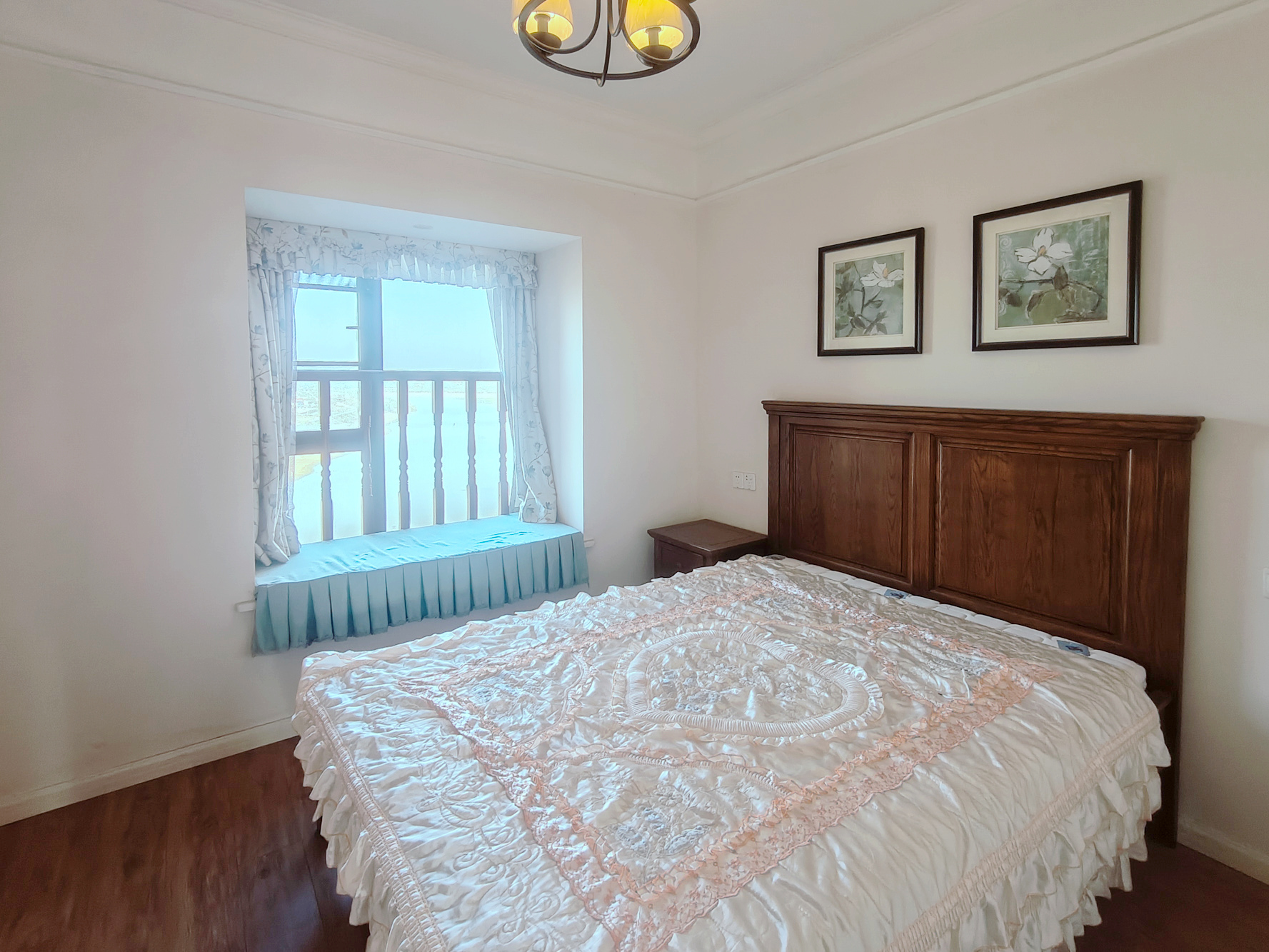 高域自然城 4室2厅2卫 86.8万 高域自然城 4室2厅2卫 86.8万卧室