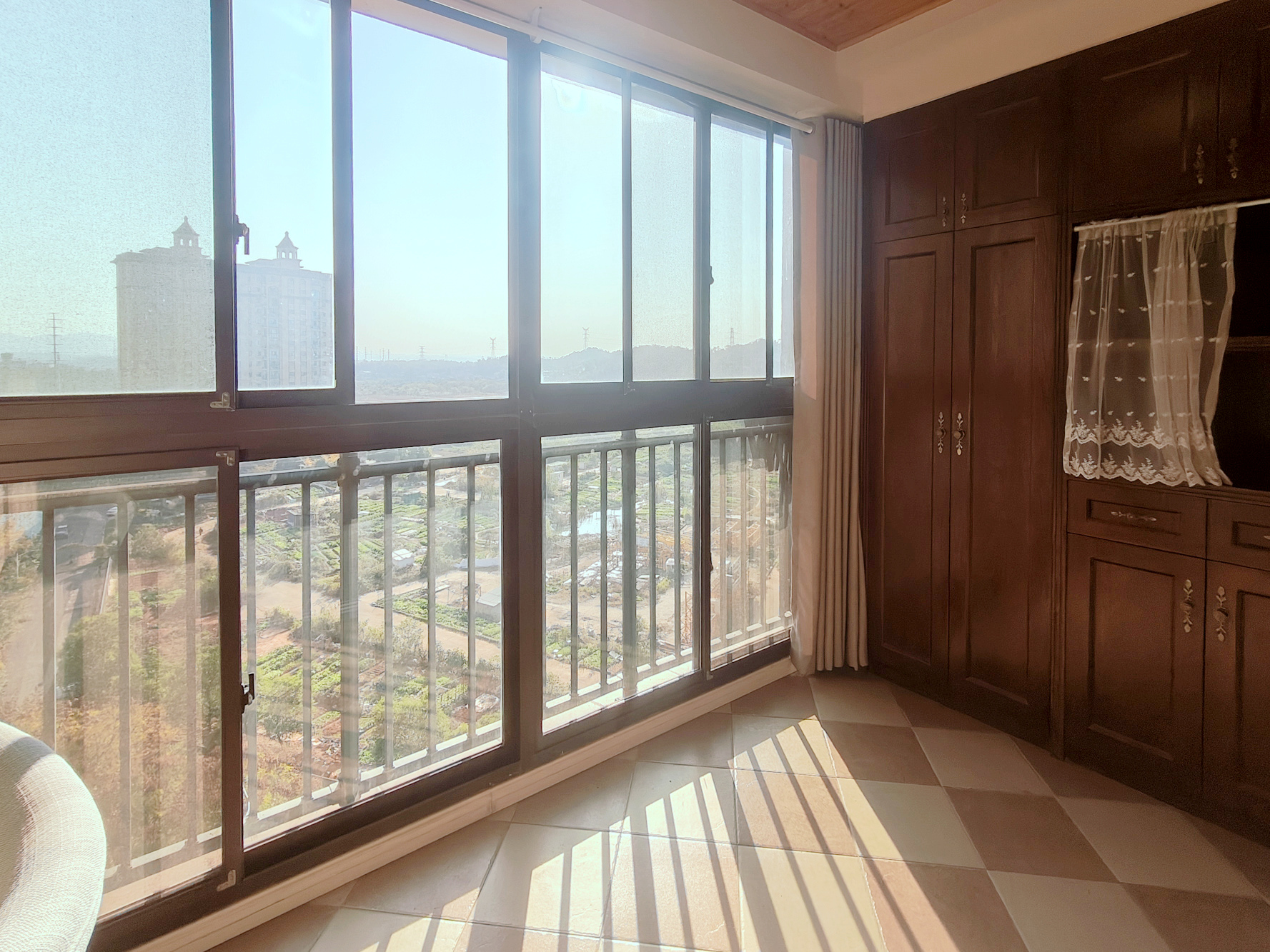 高域自然城 4室2厅2卫 86.8万 高域自然城 4室2厅2卫 86.8万阳台