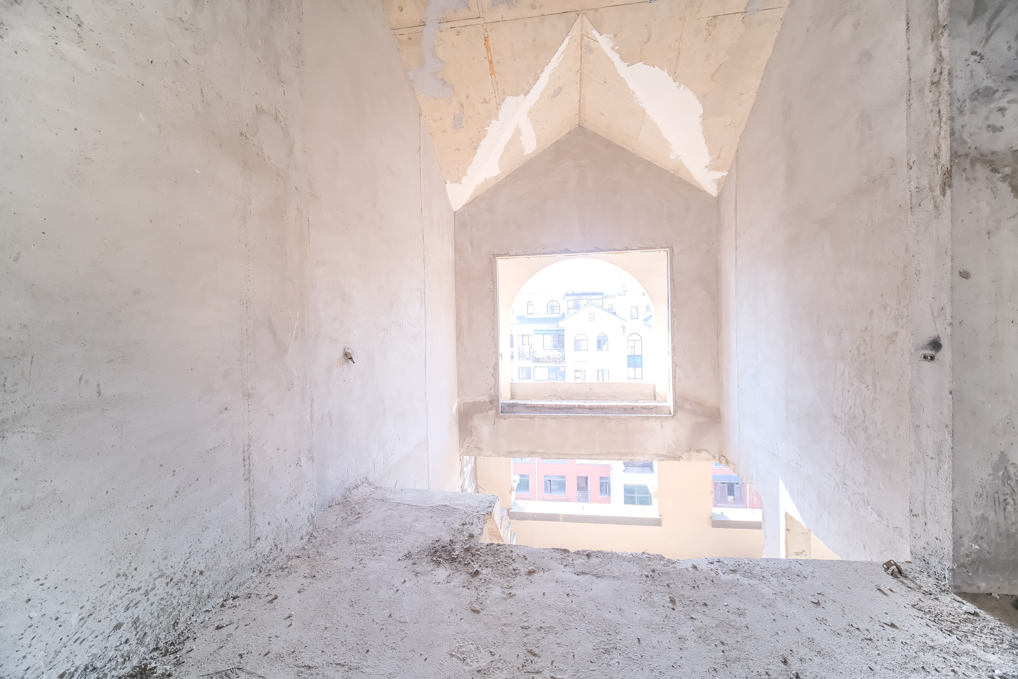 艾美潇湘 5室2厅2卫 121.0万 艾美潇湘 5室2厅2卫 121.0万卧室