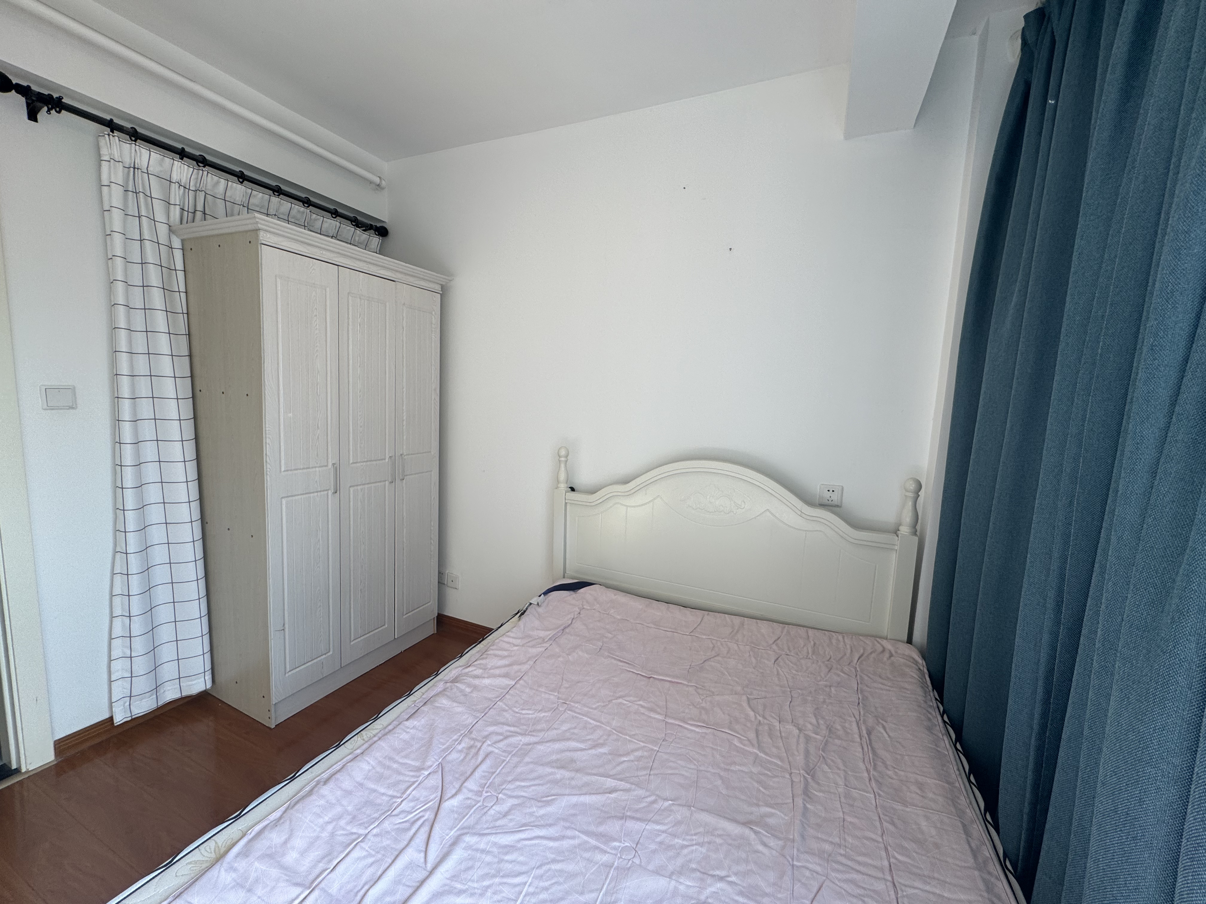 欧亚达国际广场  1室1厅1卫    2000.0元/月 欧亚达国际广场  1室1厅1卫    2000.0元/月室内图