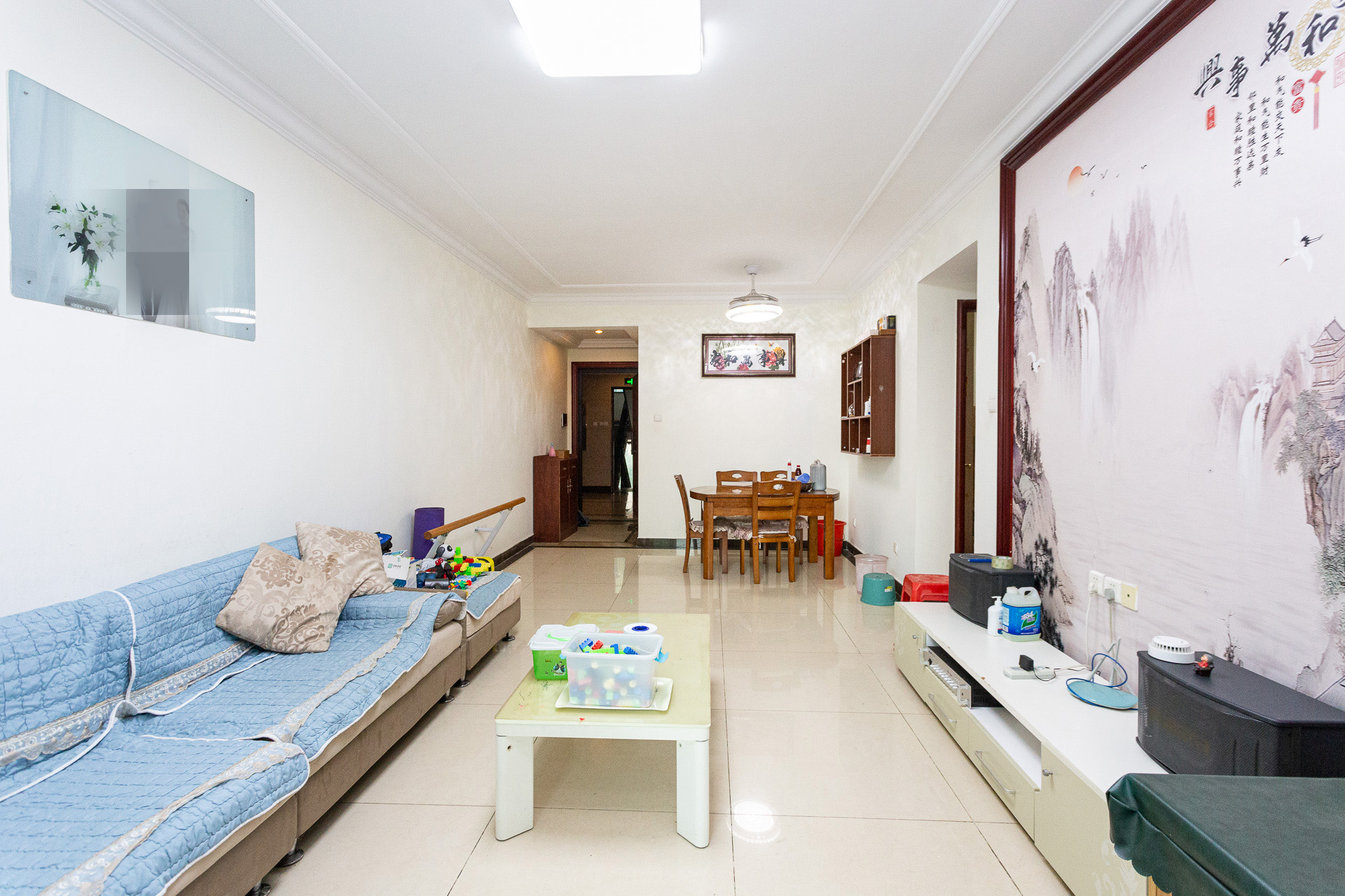 恒大名都 2室2厅1卫 57.8万 恒大名都 2室2厅1卫 57.8万客厅