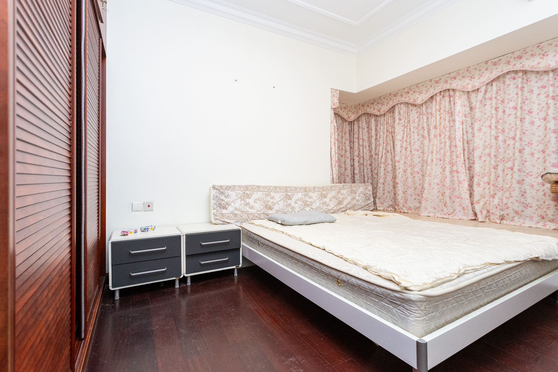 恒大名都 2室2厅1卫 57.8万 恒大名都 2室2厅1卫 57.8万卧室