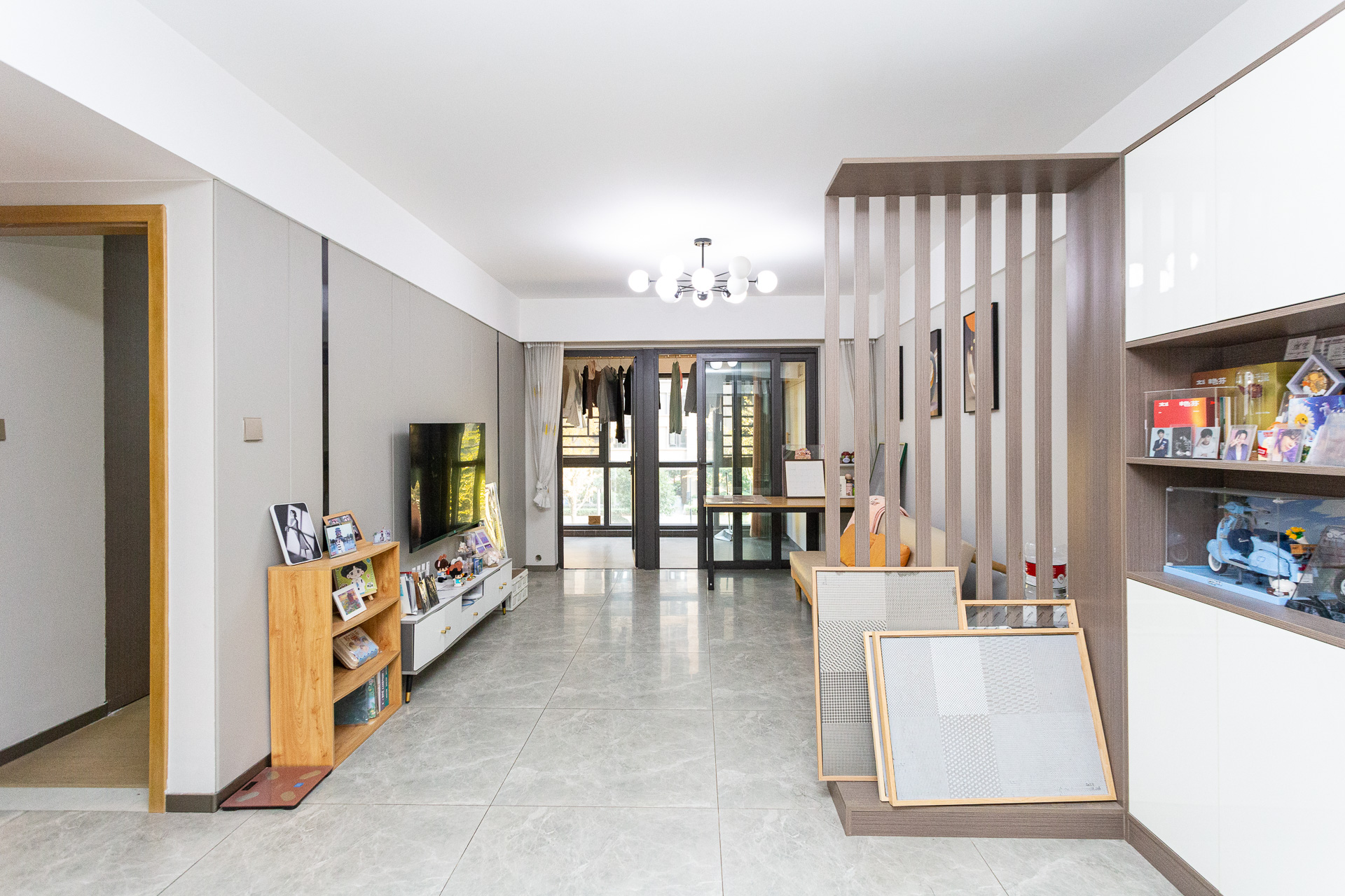 时代倾城四期 2室2厅1卫 64.8万 时代倾城四期 2室2厅1卫 64.8万客厅