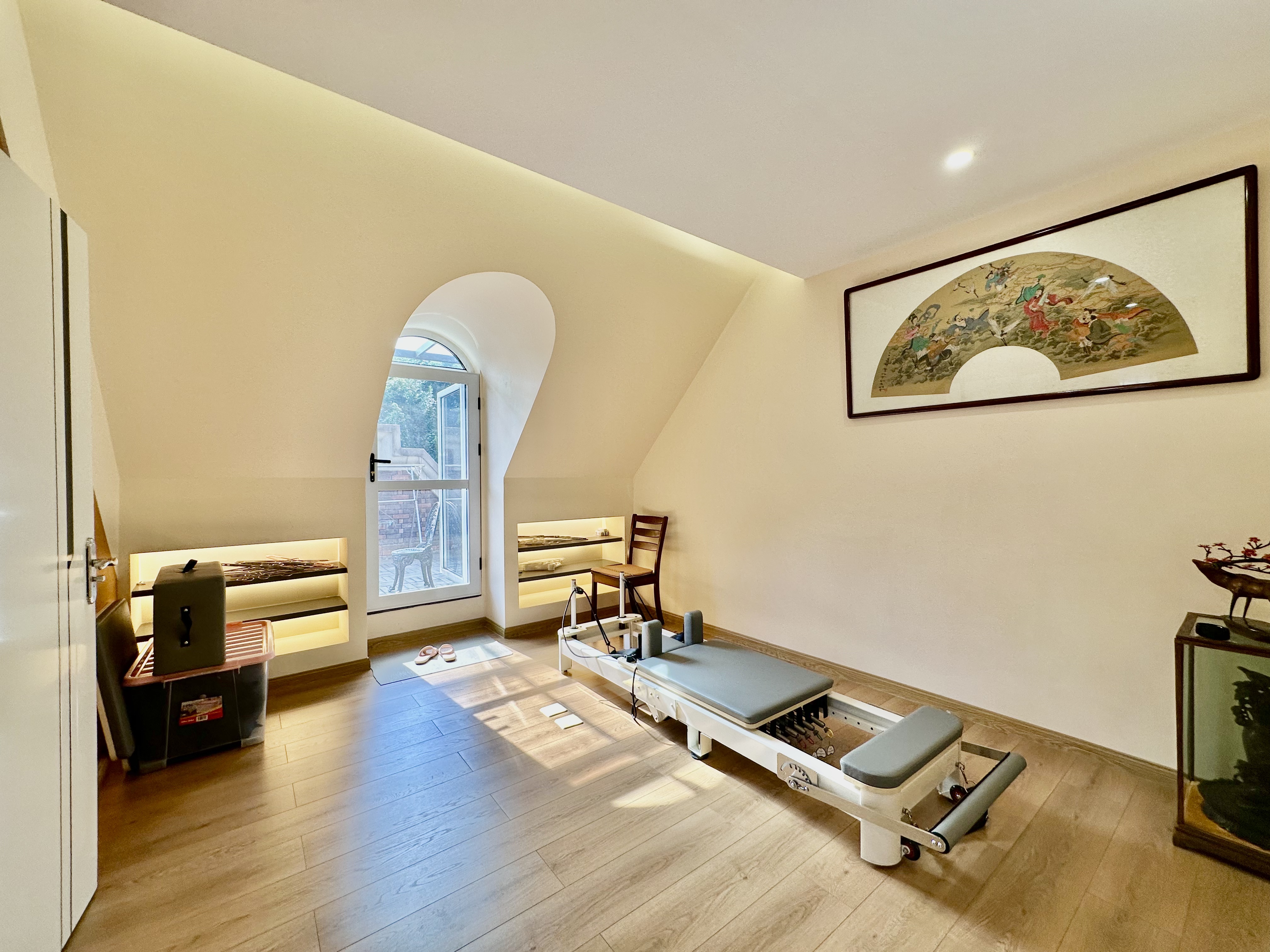 谷山逸墅  5室2厅3卫    538.0万 谷山逸墅  5室2厅3卫    538.0万卧室