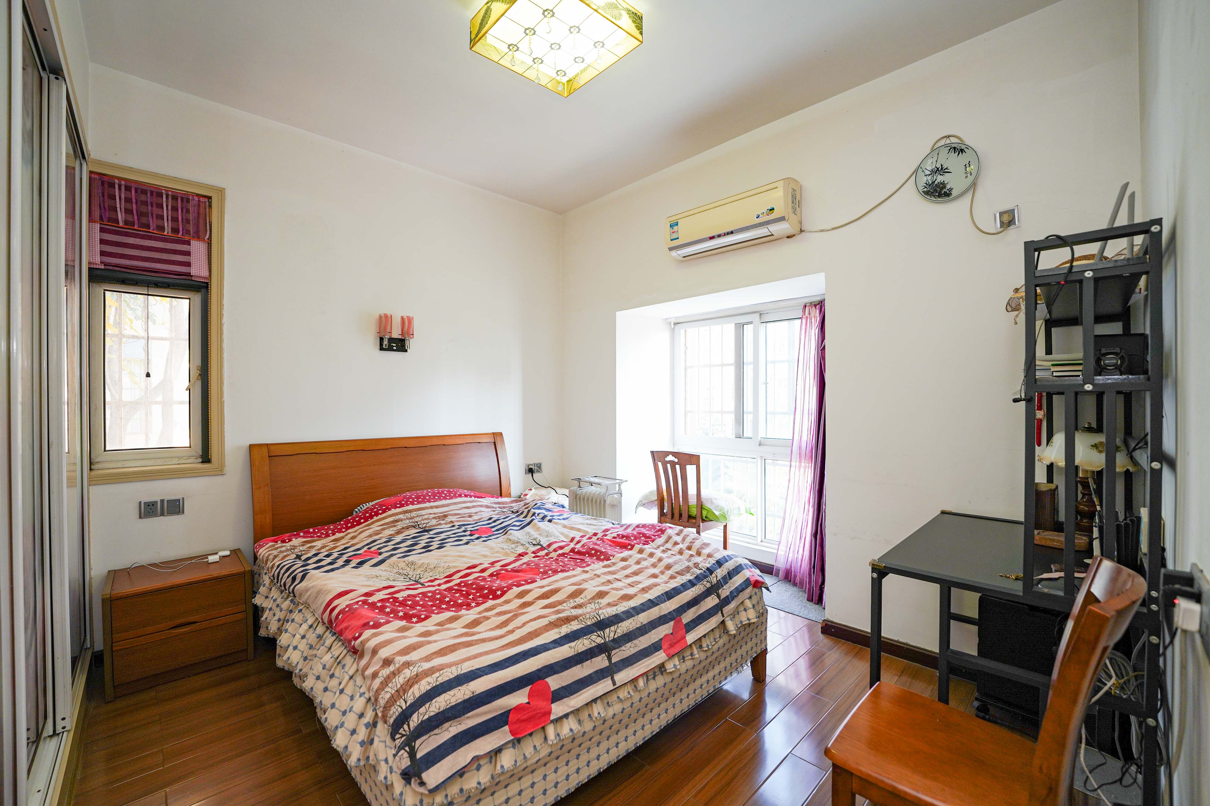 山水印象(愿景想山) 2室2厅1卫 37.99万 山水印象(愿景想山) 2室2厅1卫 37.99万卧室