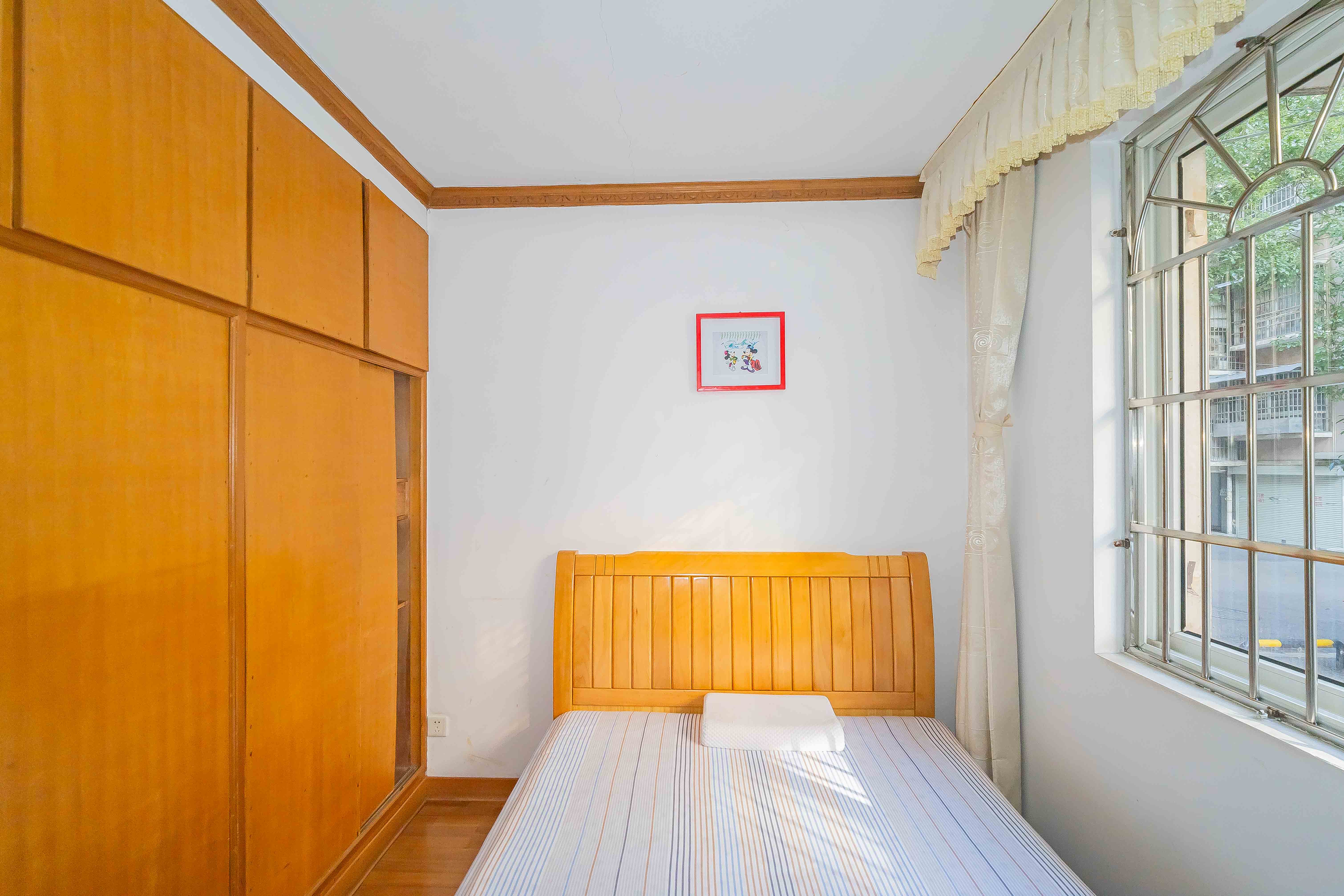 丽江翠园 3室2厅1卫 62.8万 丽江翠园 3室2厅1卫 62.8万卧室