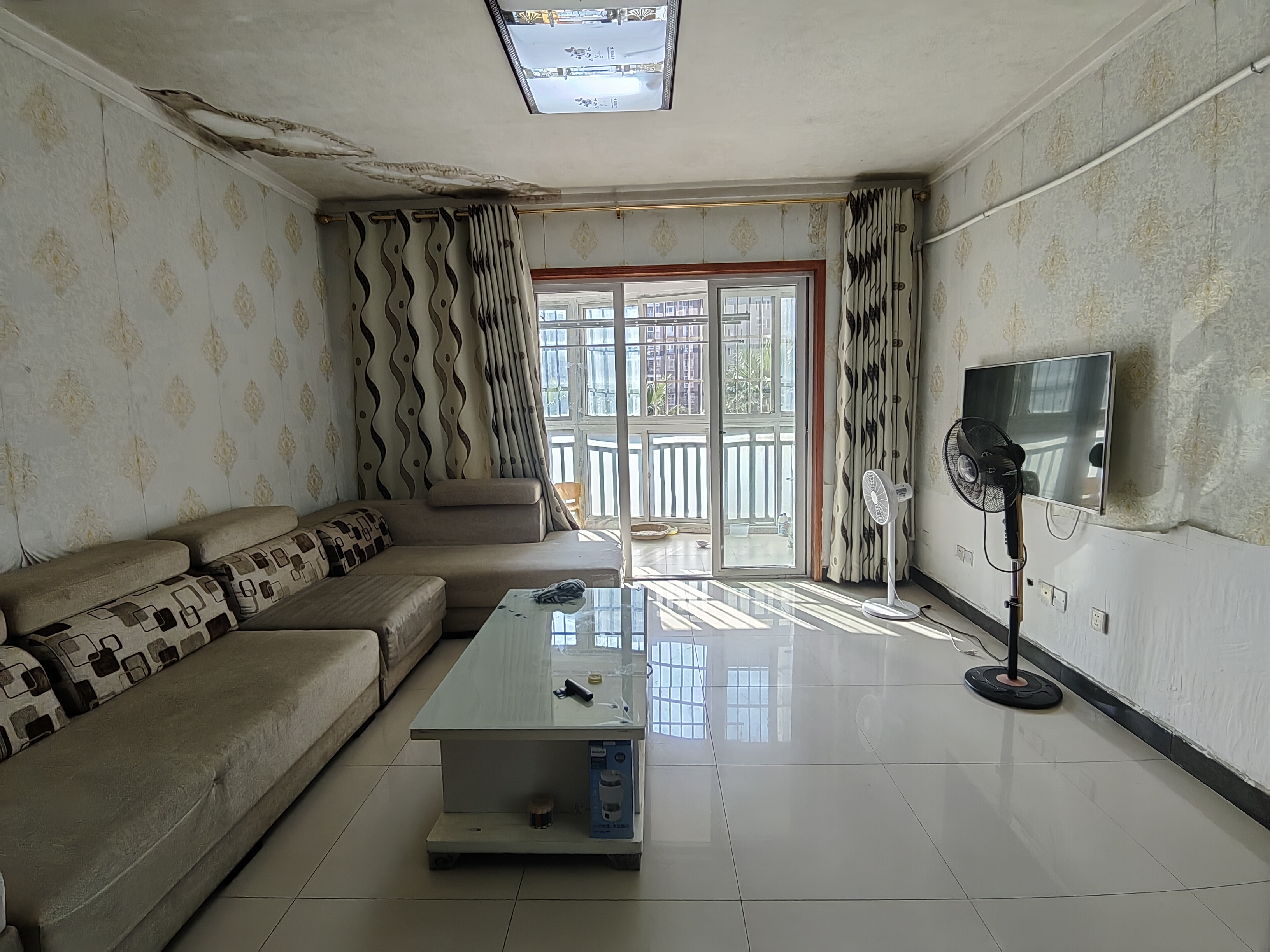 世景华庭 2室2厅1卫 1500.0元/月 世景华庭 2室2厅1卫 1500.0元/月室内图