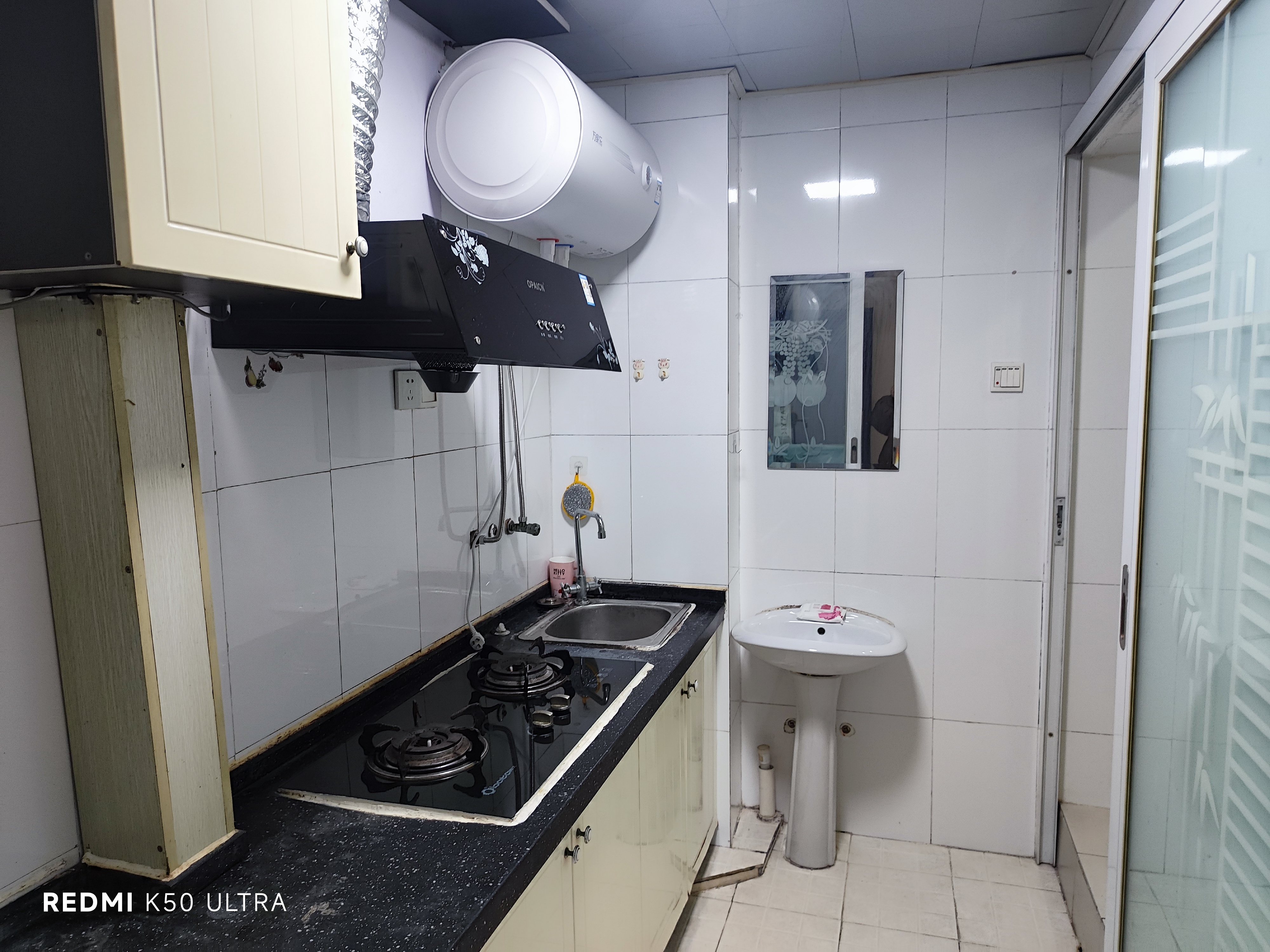 红星国际星城 1室1厅1卫 1400.0元/月 红星国际星城 1室1厅1卫 1400.0元/月室内图