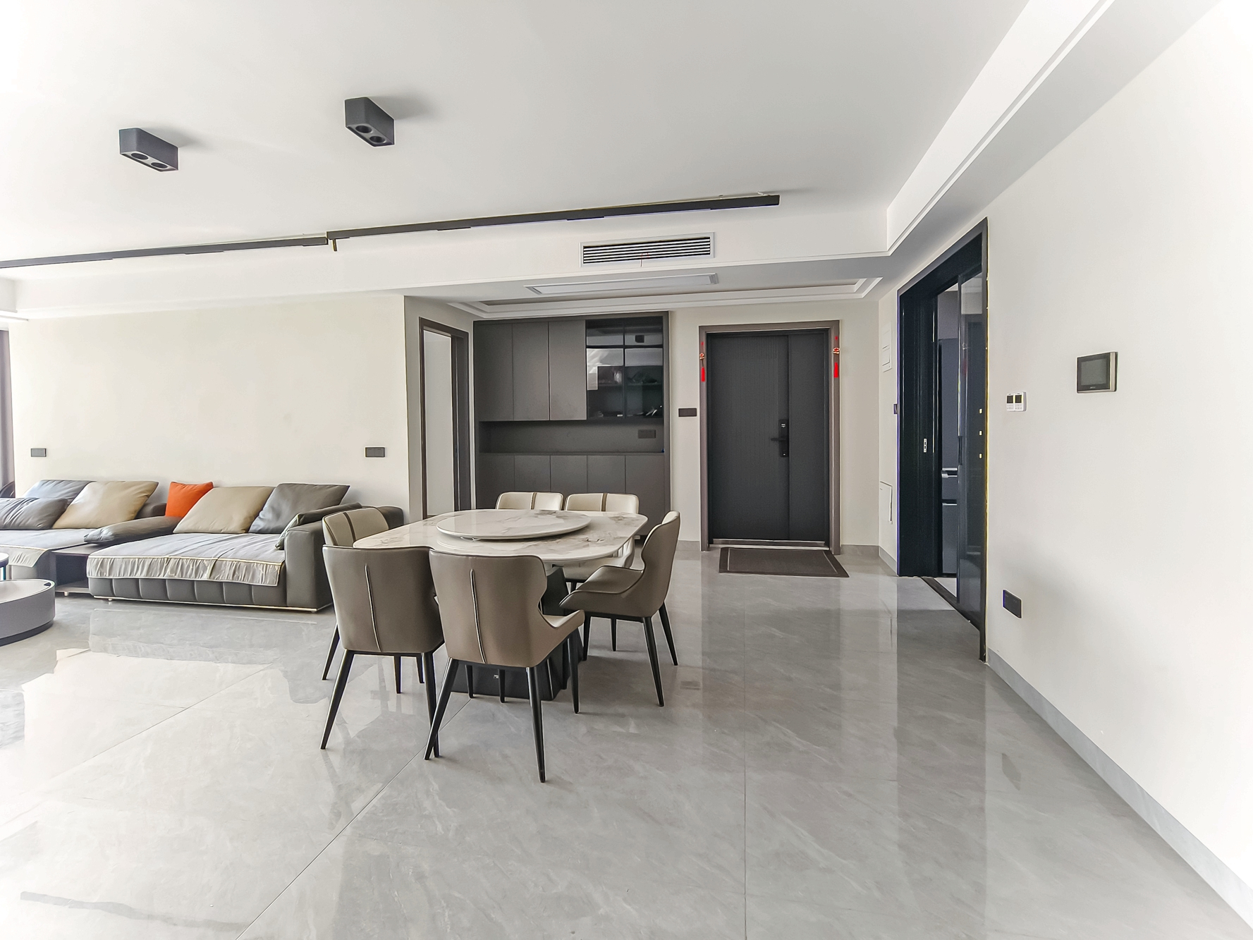 保利金香槟 4室2厅2卫 167.8万 保利金香槟 4室2厅2卫 167.8万其他