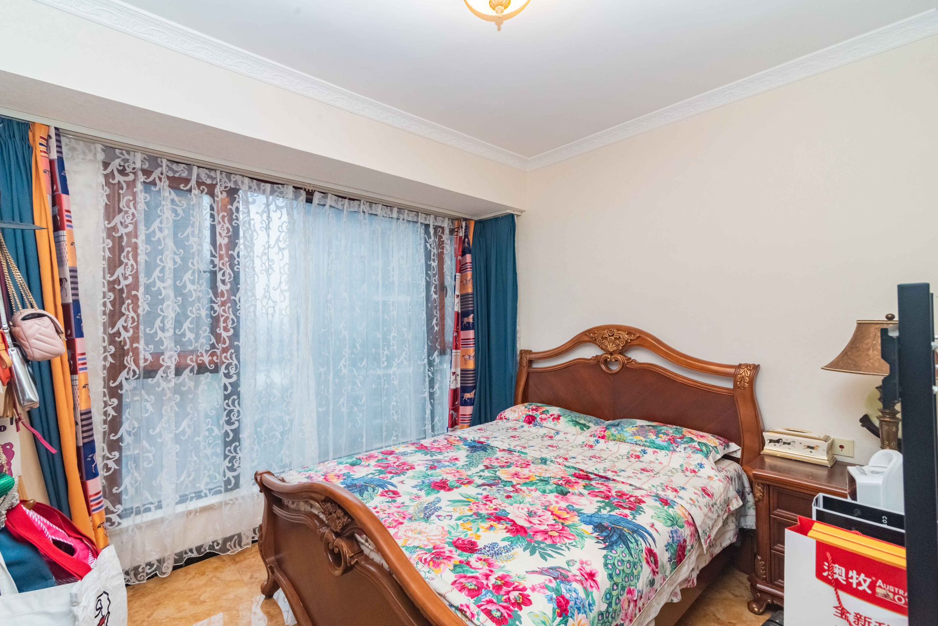 藏珑湖上国际花园 3室2厅2卫 8000.0元/月 藏珑湖上国际花园 3室2厅2卫 8000.0元/月室内图