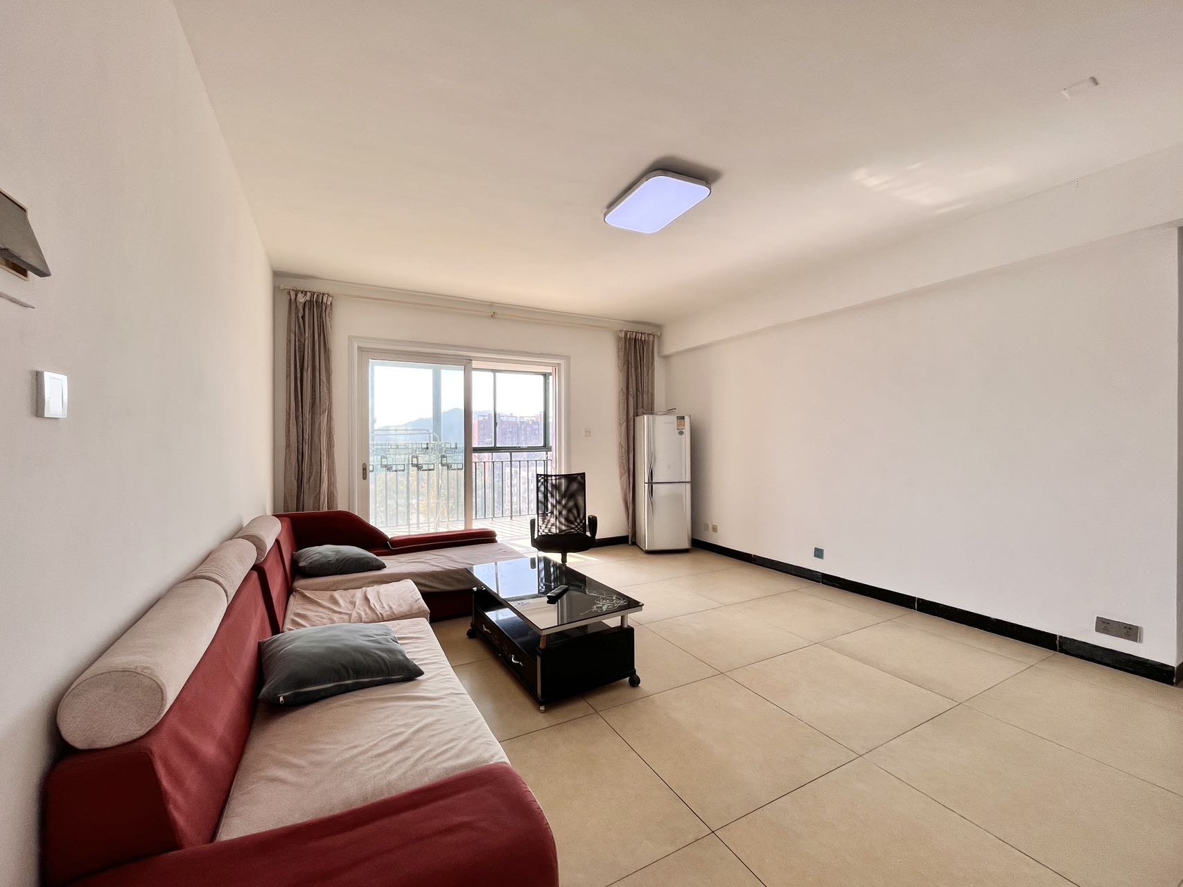 望兴景园一期 3室2厅2卫 2500.0元/月 望兴景园一期 3室2厅2卫 2500.0元/月室内图