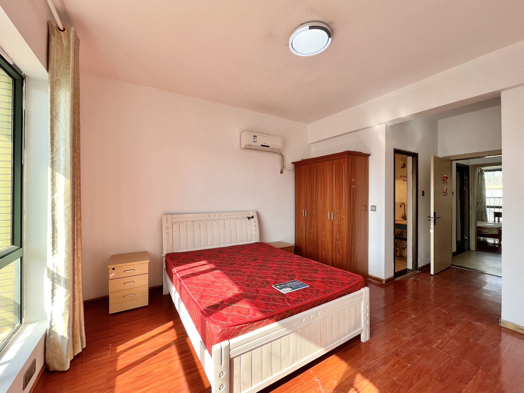 望兴景园一期 3室2厅2卫 2500.0元/月 望兴景园一期 3室2厅2卫 2500.0元/月室内图