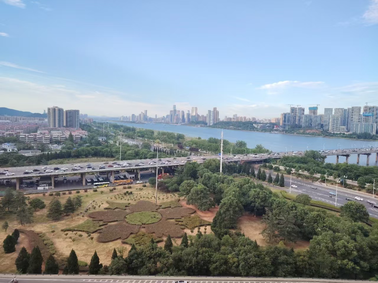 兰亭湾畔  1室1厅1卫    1600.0元/月小区图