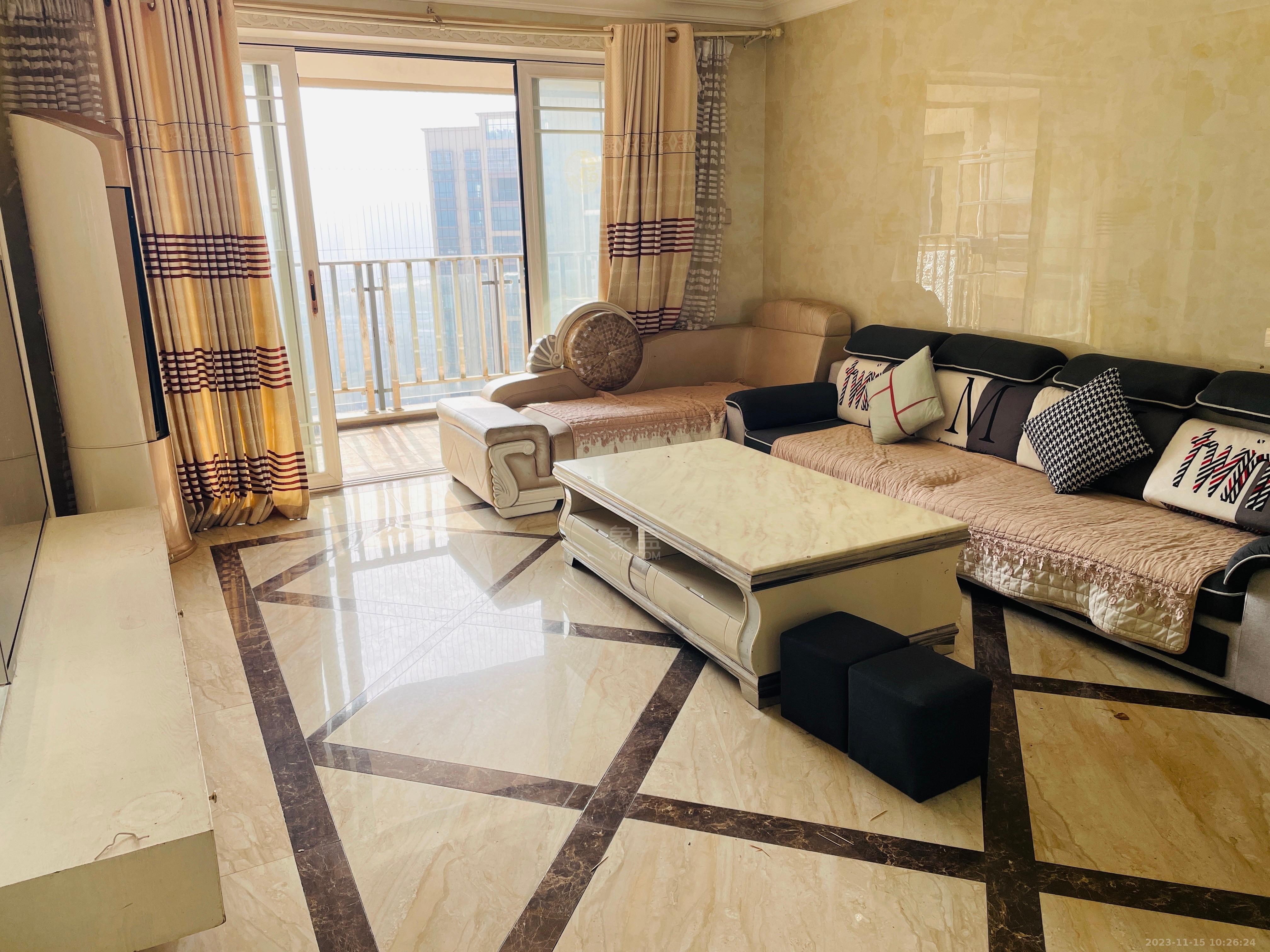 大江观邸-富基花园 4室2厅2卫 2600.0元/月 大江观邸-富基花园 4室2厅2卫 2600.0元/月室内图