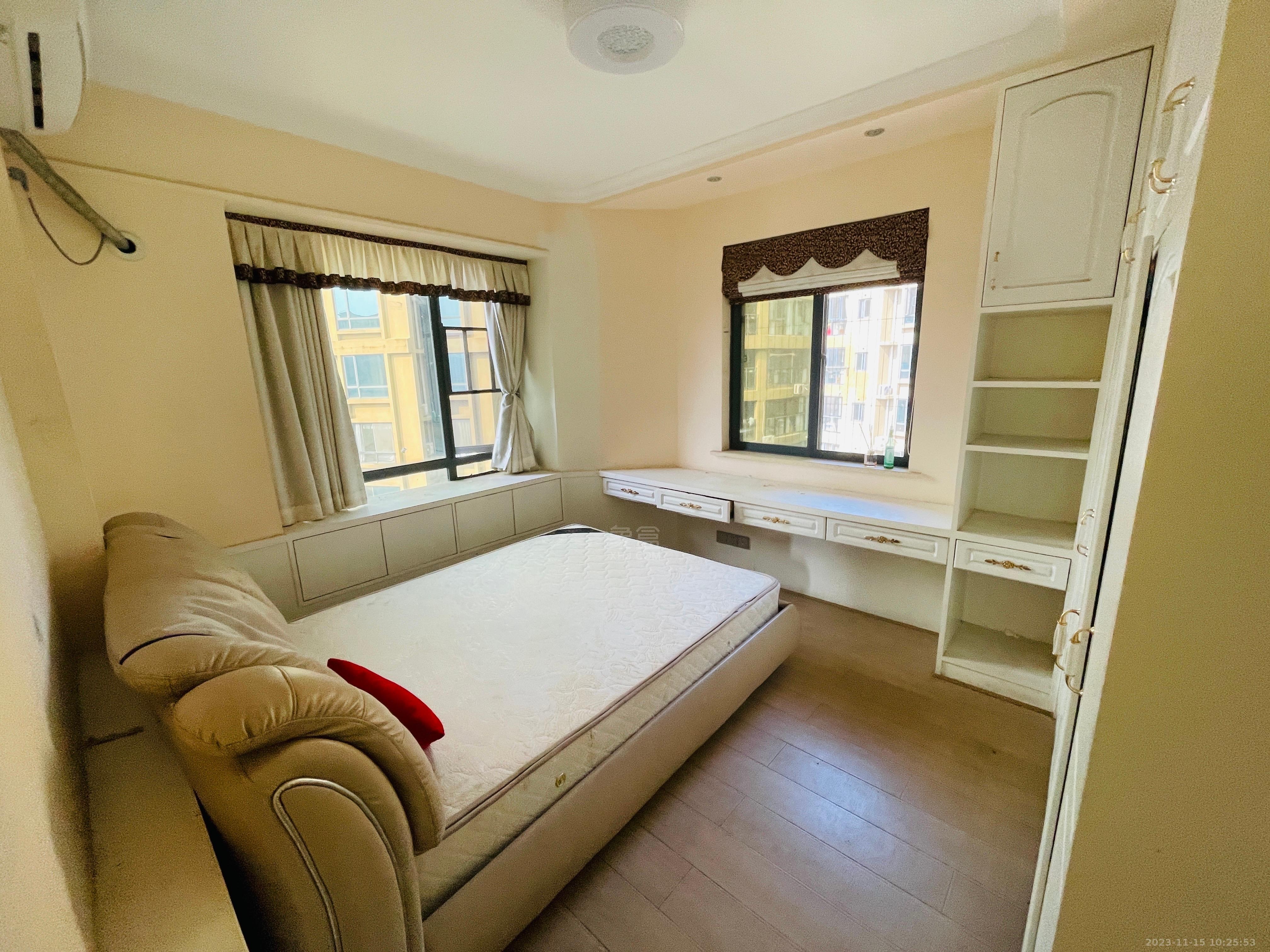 大江观邸-富基花园 4室2厅2卫 2600.0元/月 大江观邸-富基花园 4室2厅2卫 2600.0元/月室内图