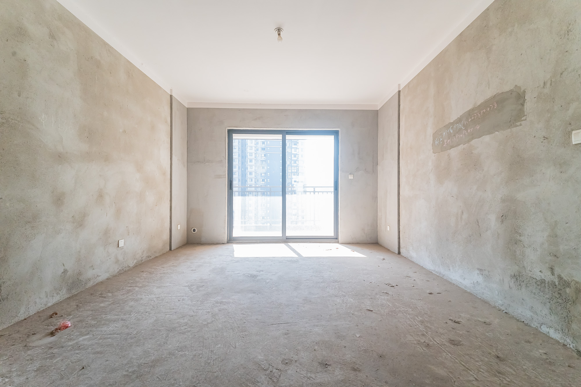 恒基凯旋门三期 4室2厅2卫 124.8万 恒基凯旋门三期 4室2厅2卫 124.8万客厅