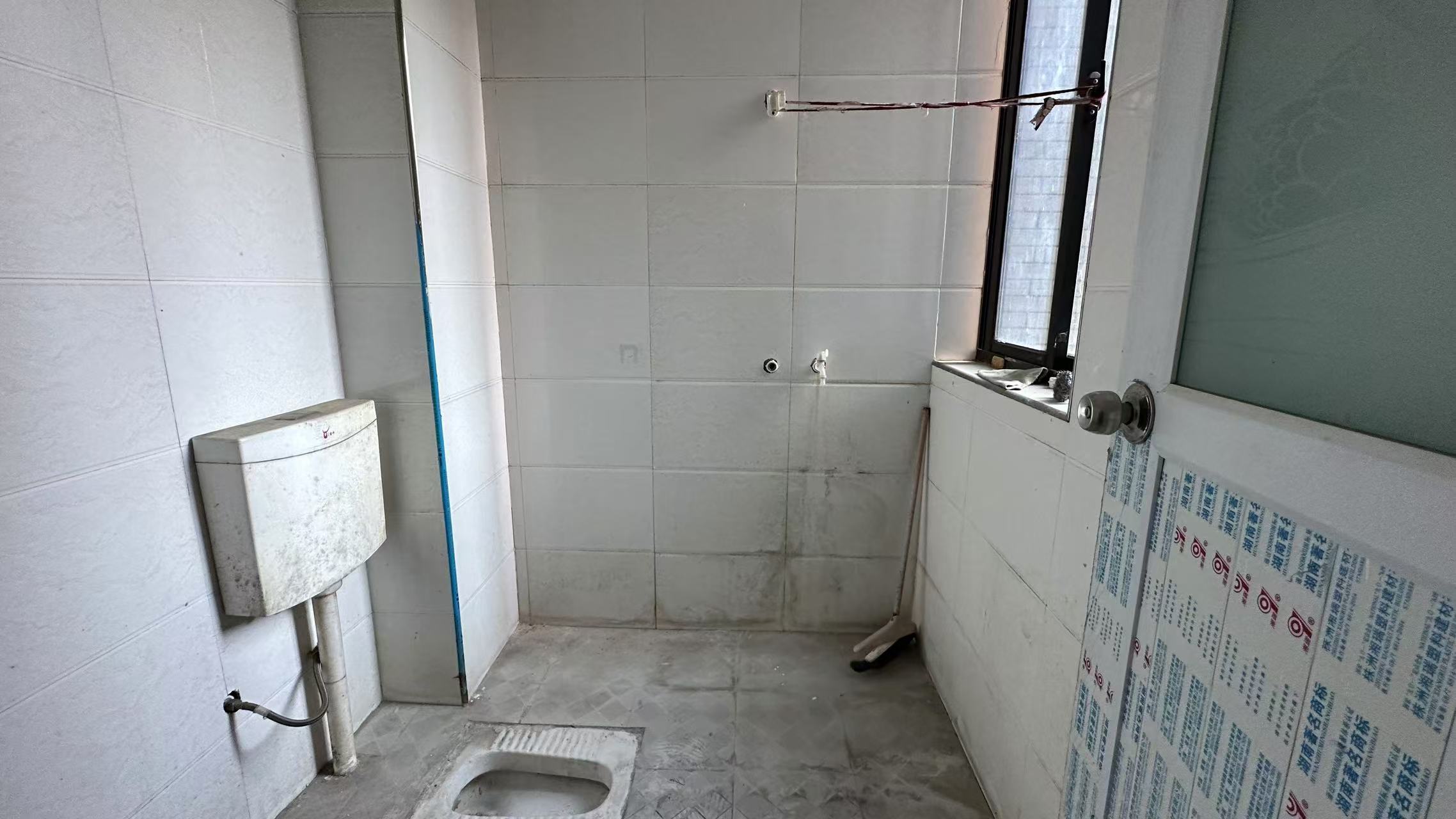 龙腾国际 3室2厅2卫 65.0万 龙腾国际 3室2厅2卫 65.0万室内图