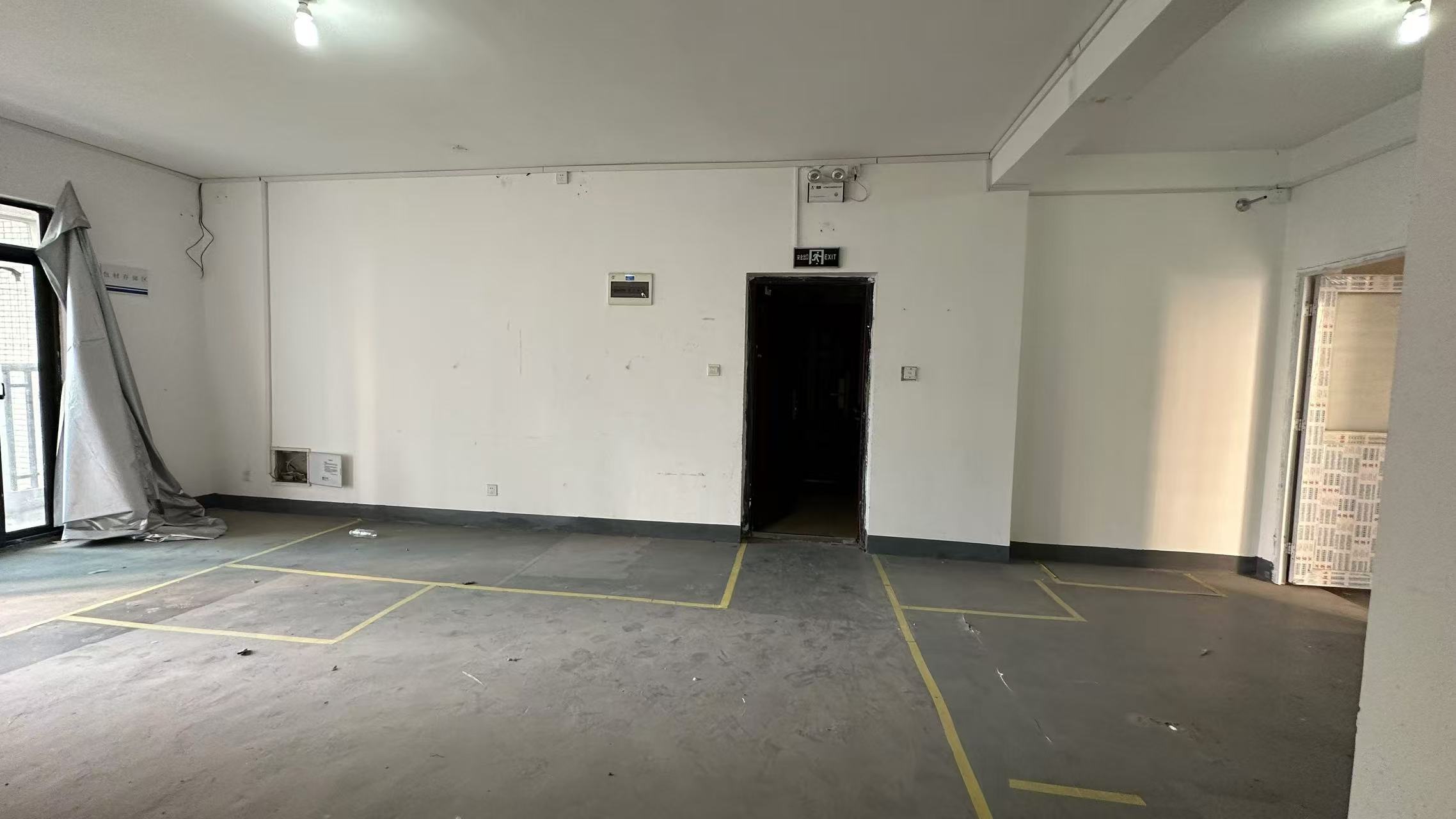 龙腾国际 3室2厅2卫 65.0万 龙腾国际 3室2厅2卫 65.0万室内图