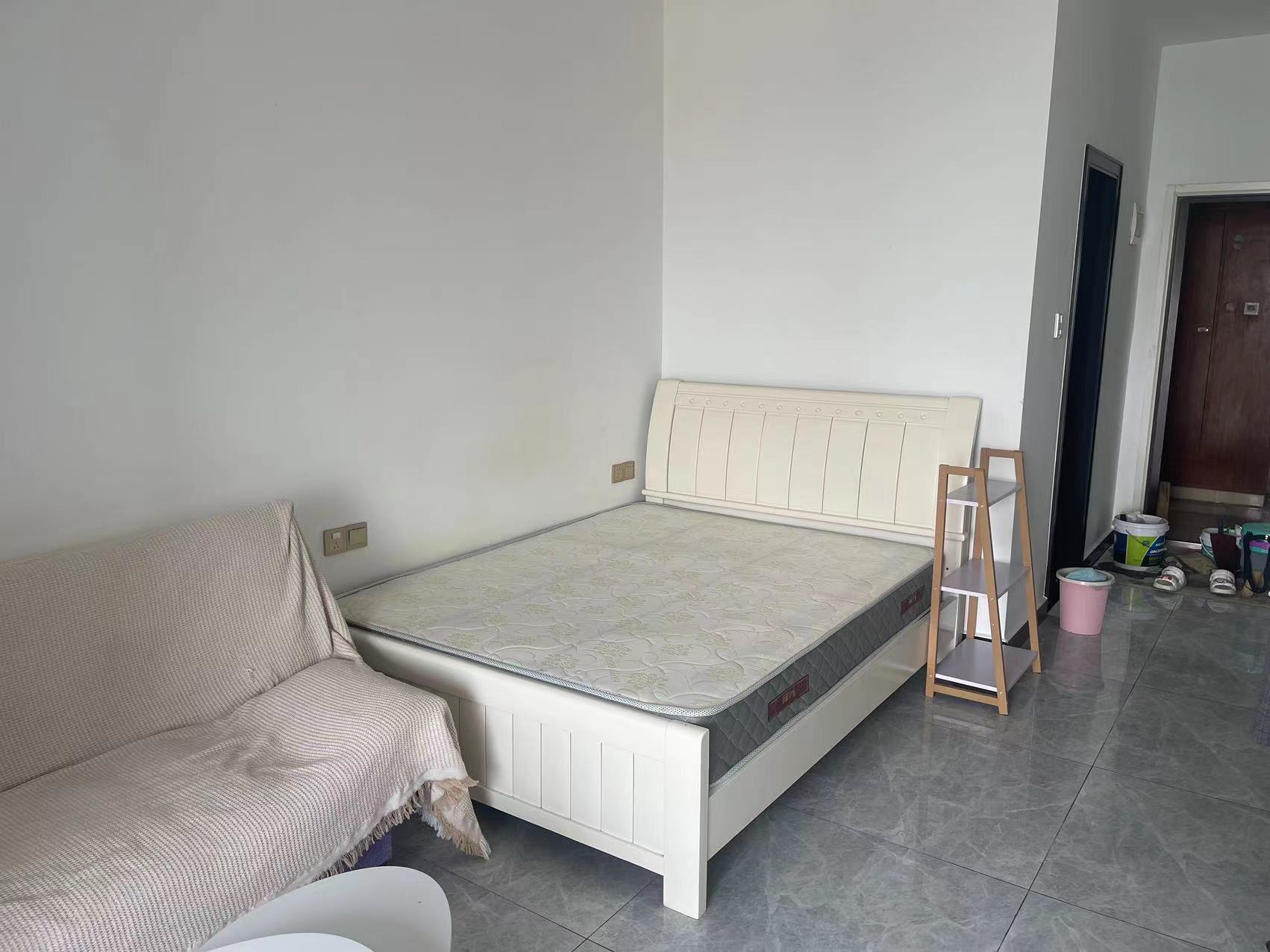 堤亚纳湾（深业沙河城）  1室1厅1卫    1400.0元/月室内图