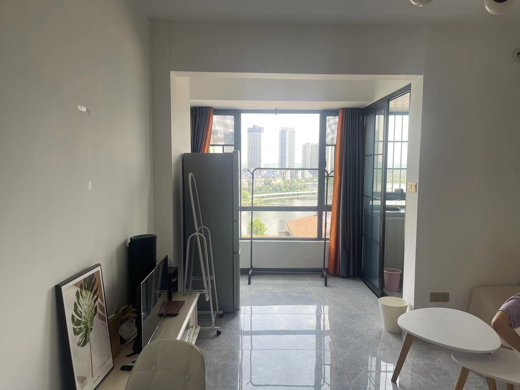 堤亚纳湾（深业沙河城）  1室1厅1卫    1400.0元/月室内图