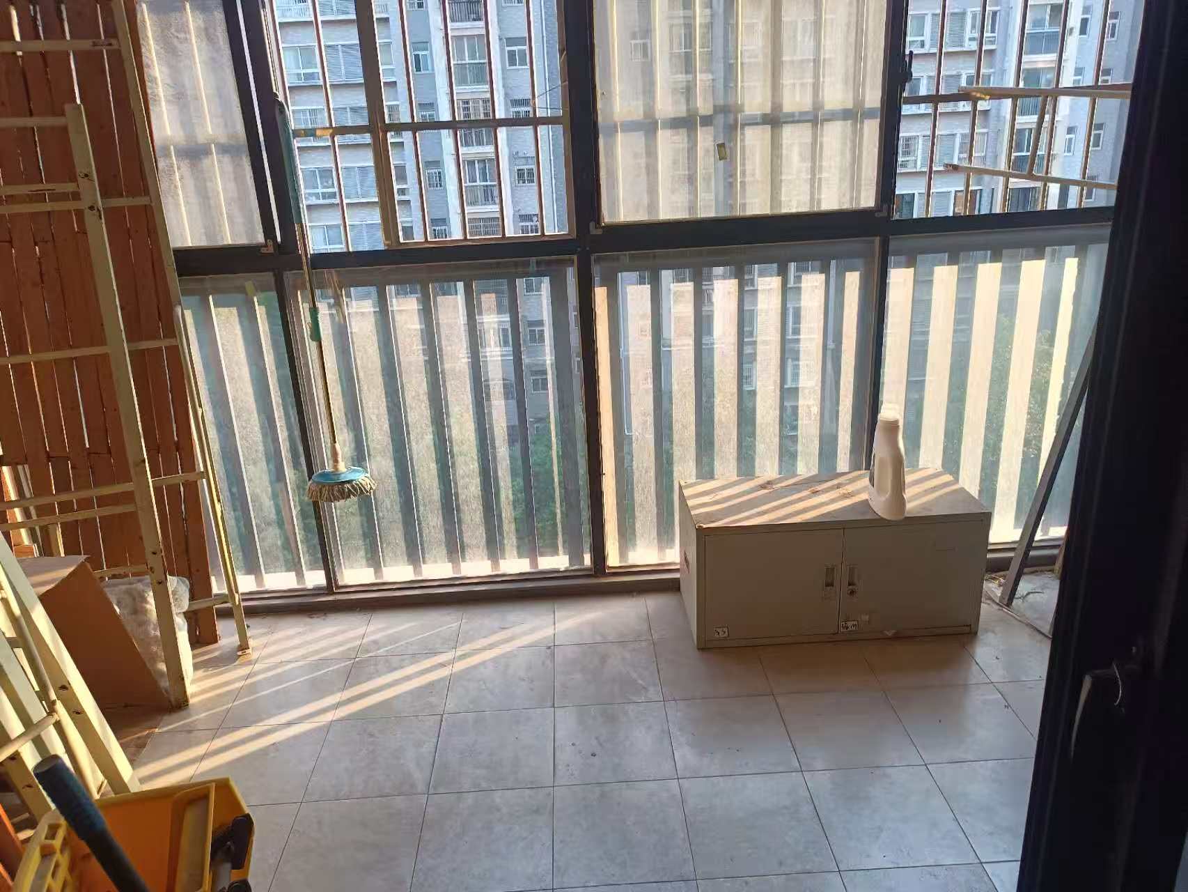 三江花中城 3室2厅2卫 2100.0元/月 三江花中城 3室2厅2卫 2100.0元/月室内图