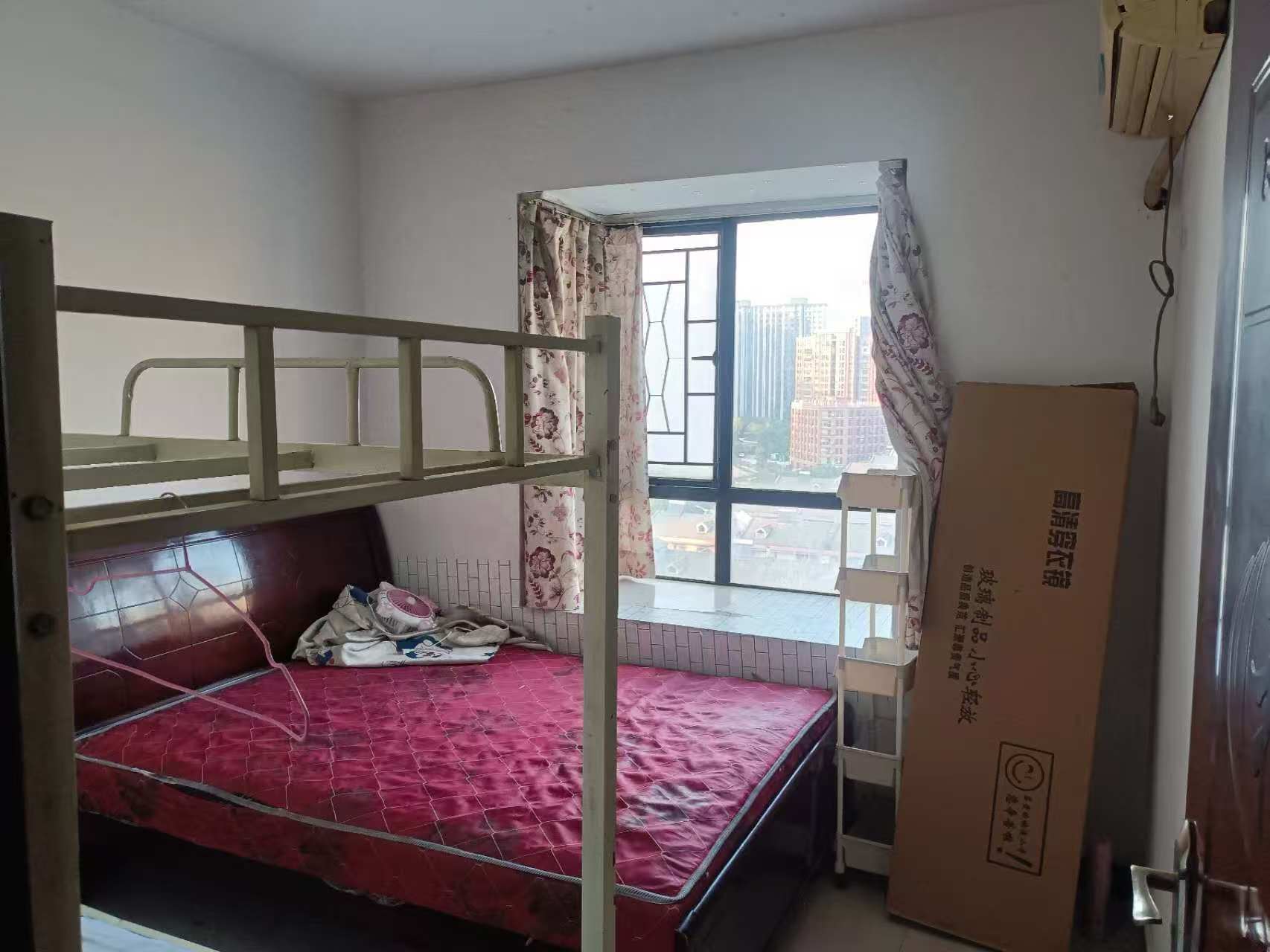 三江花中城 3室2厅2卫 2100.0元/月 三江花中城 3室2厅2卫 2100.0元/月室内图