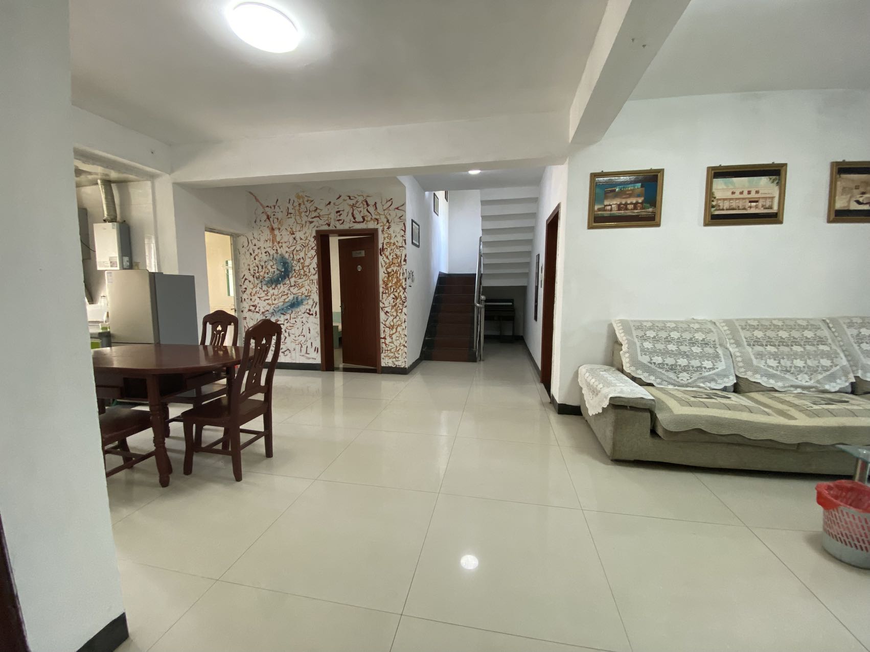 瀚水栗源 5室1厅2卫 1800.0元/月 瀚水栗源 5室1厅2卫 1800.0元/月室内图