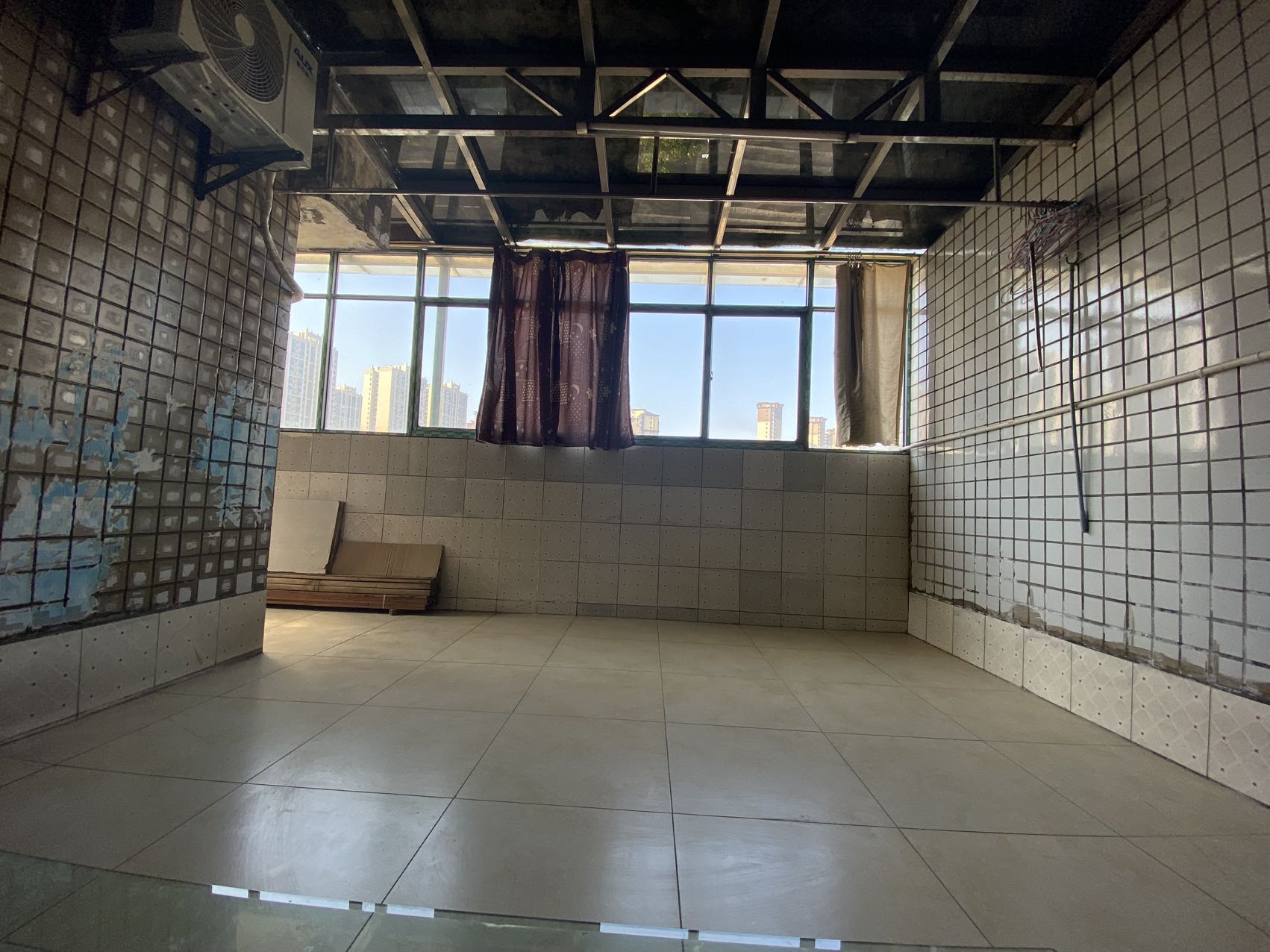 瀚水栗源 5室1厅2卫 1800.0元/月 瀚水栗源 5室1厅2卫 1800.0元/月室内图