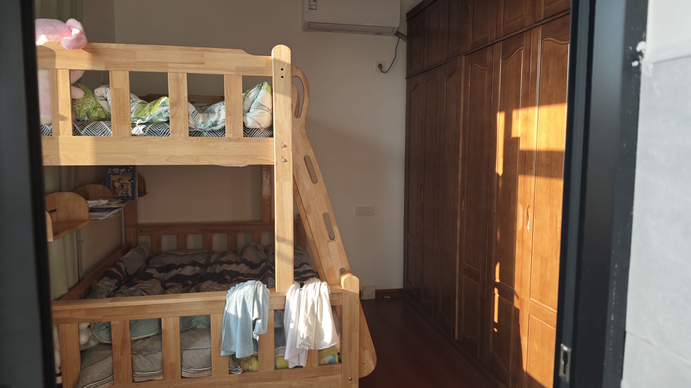 枫溪城  2室2厅1卫    1600.0元/月 枫溪城  2室2厅1卫    1600.0元/月室内图