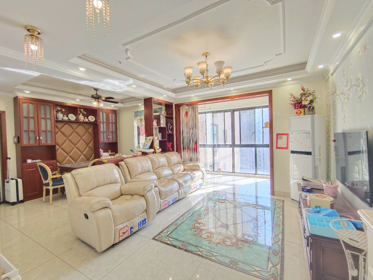 湘银星城  3室2厅2卫    72.8万 湘银星城  3室2厅2卫    72.8万